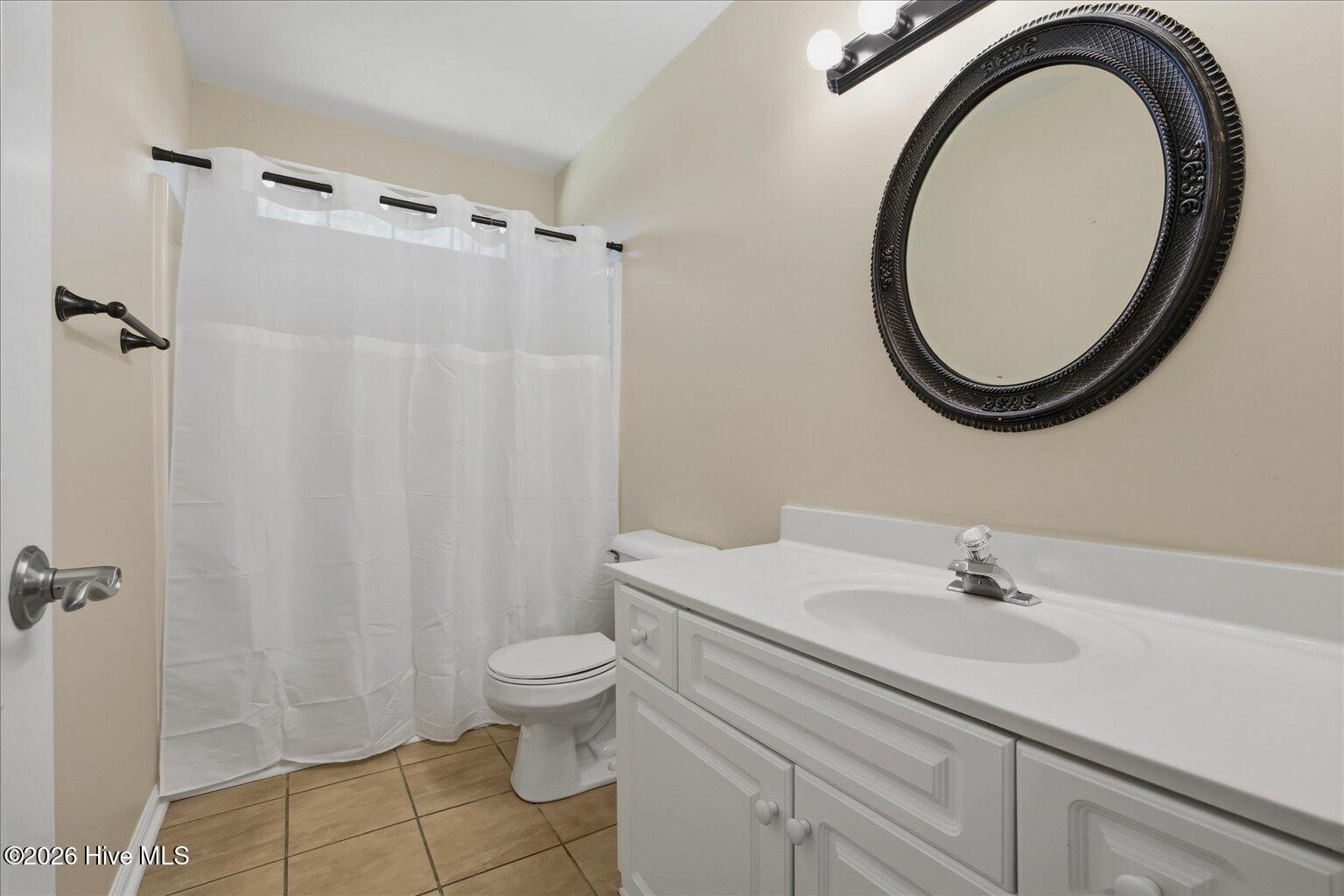 100564069 | Photo 19