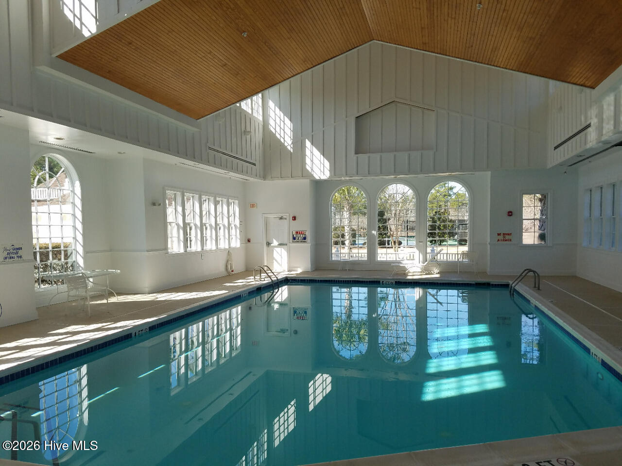 100547774 | Photo 15