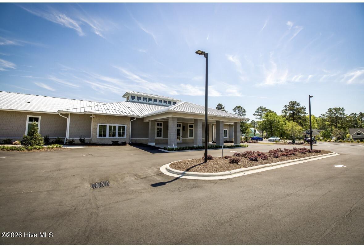 100567663 | Photo 34