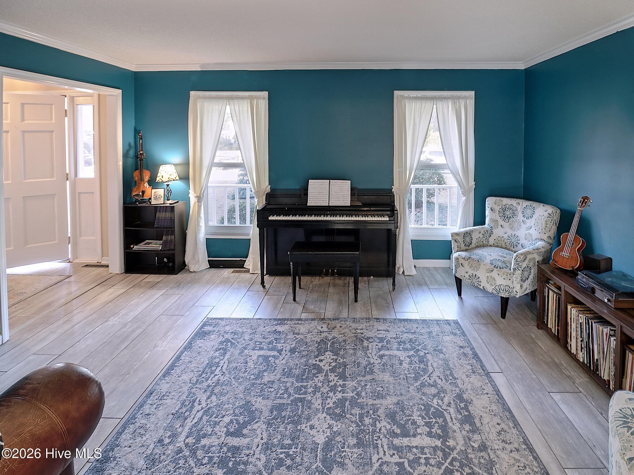 100554286 | Photo 16