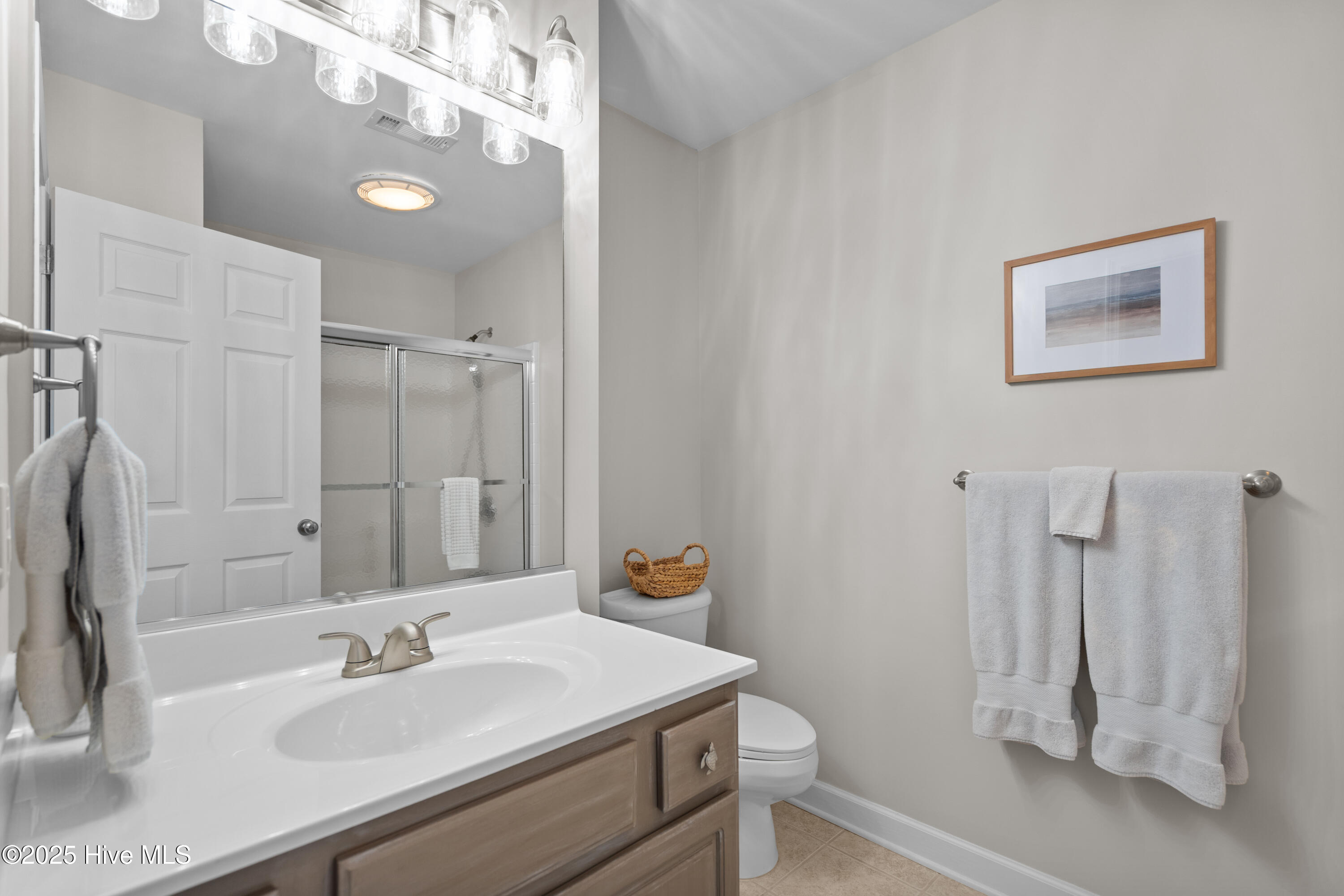 100527638 | Photo 36