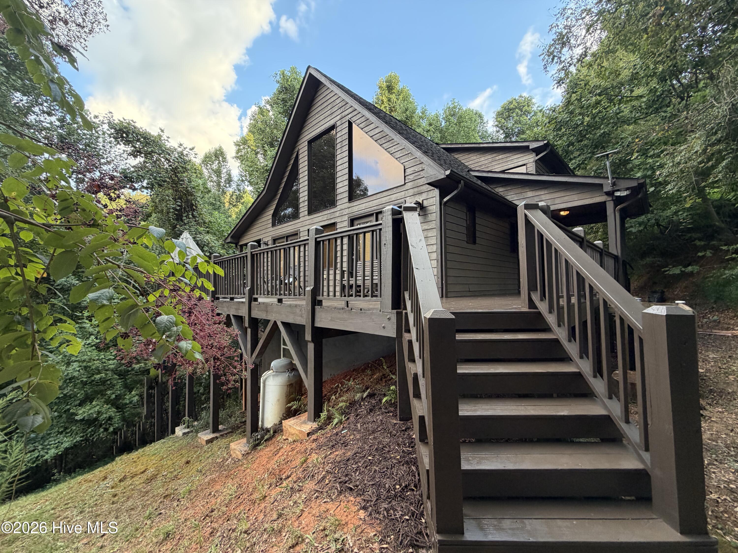 Photo 1 of Single family home for sale at 660 Buck Ridge Dr, Murphy, NC 28906 | MLS# 100606360 | Listing updated on 2026-10-08