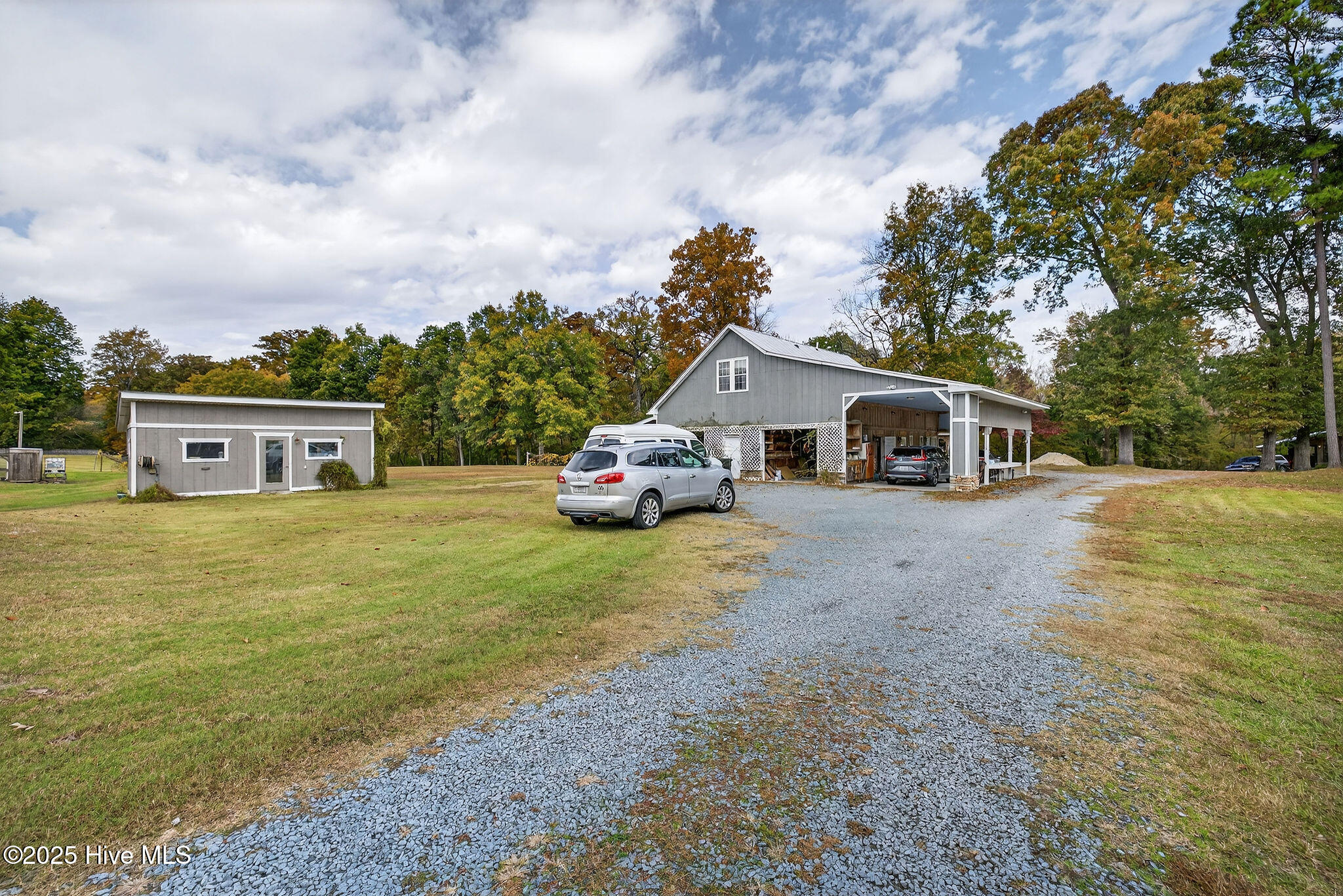 100542936 | Photo 18