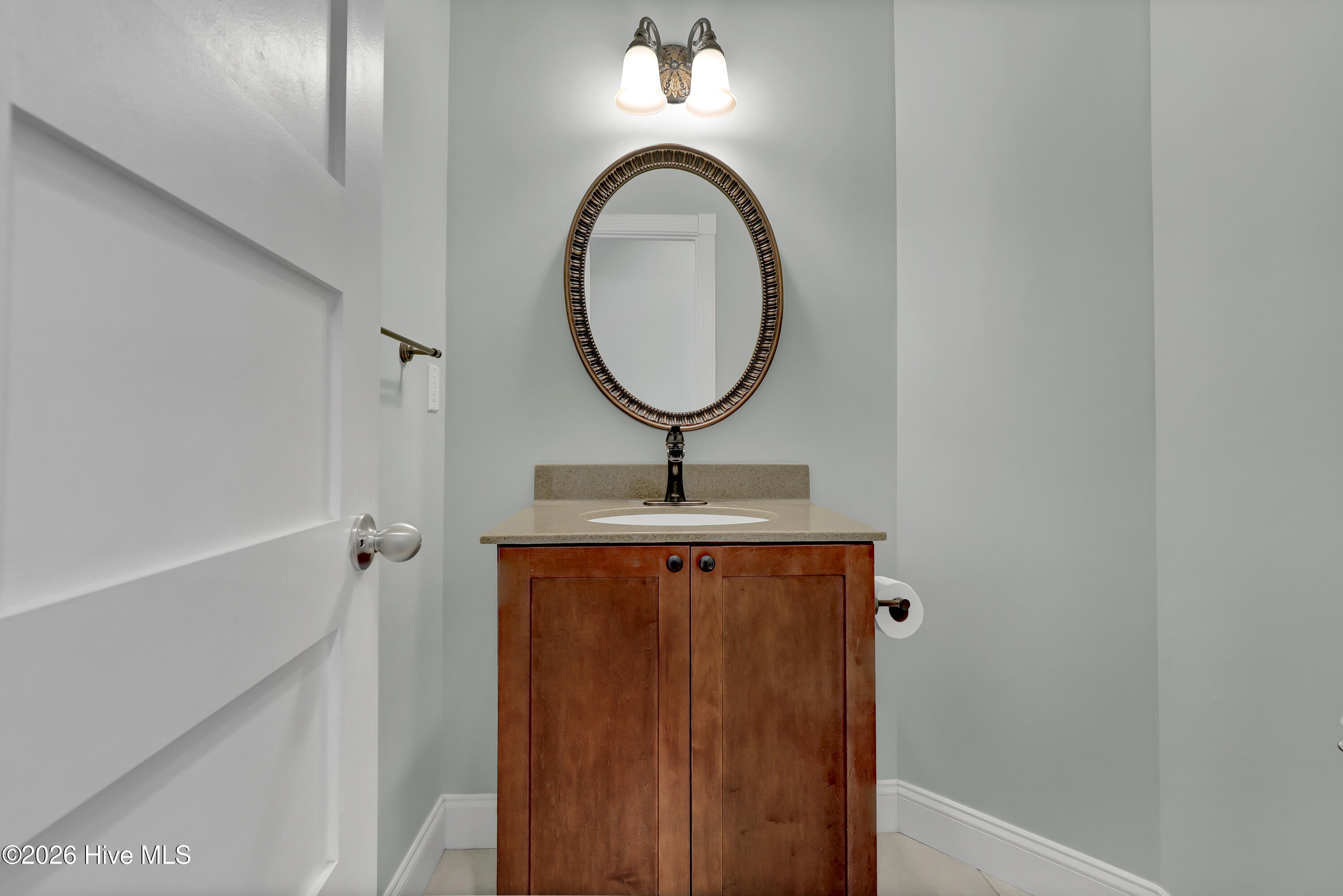 100550563 | Photo 19