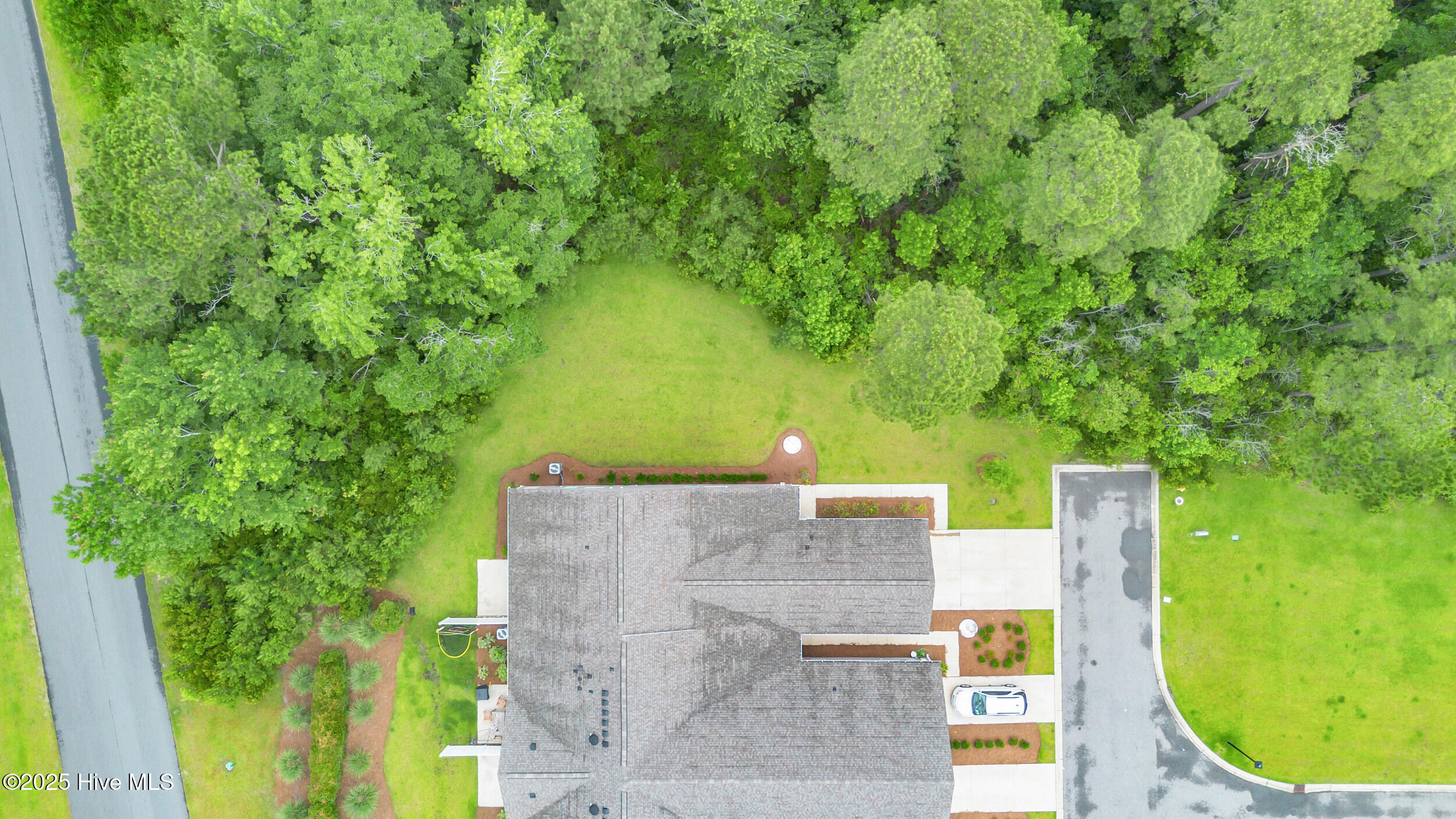 100514304 | Photo 45