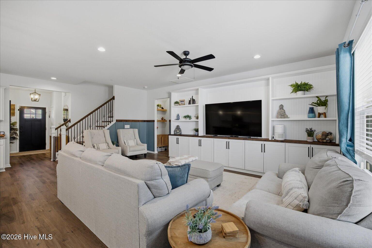 100570565 | Photo 14