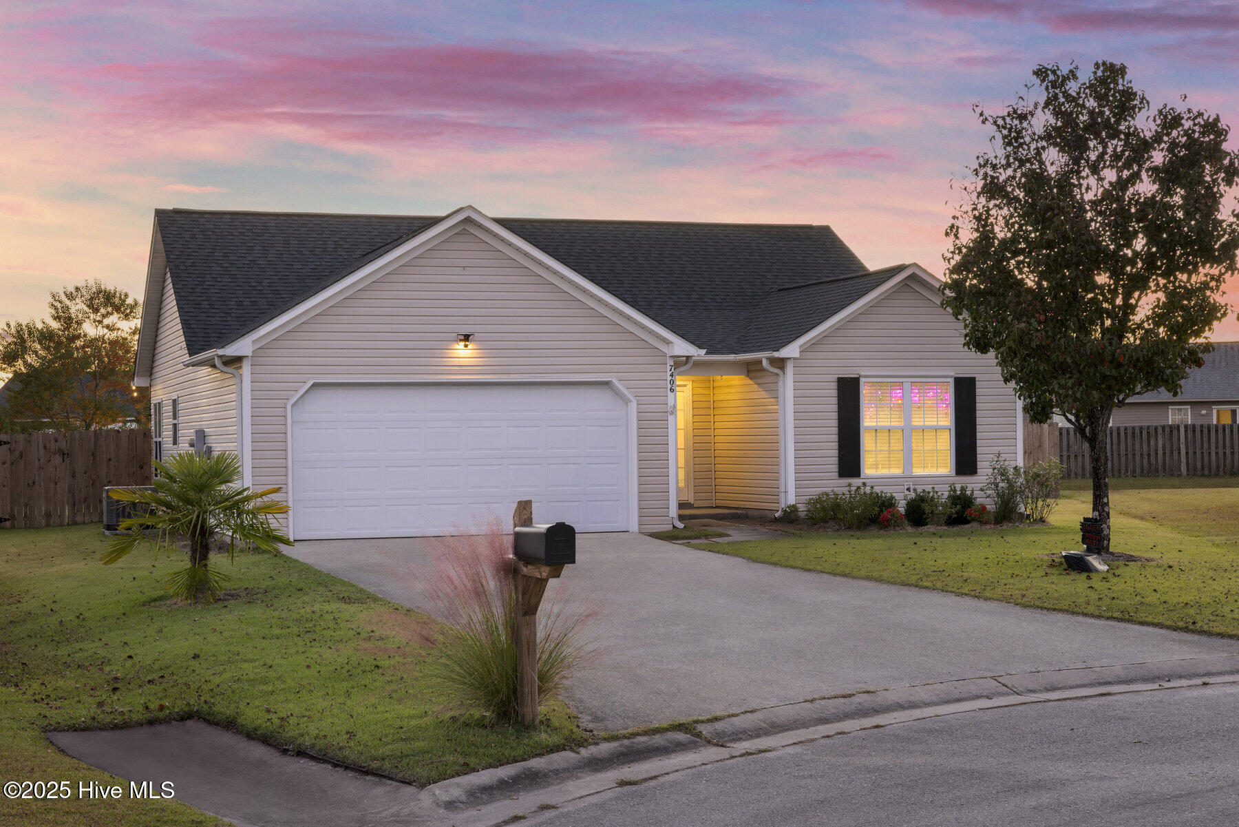 100539612 | Photo 43