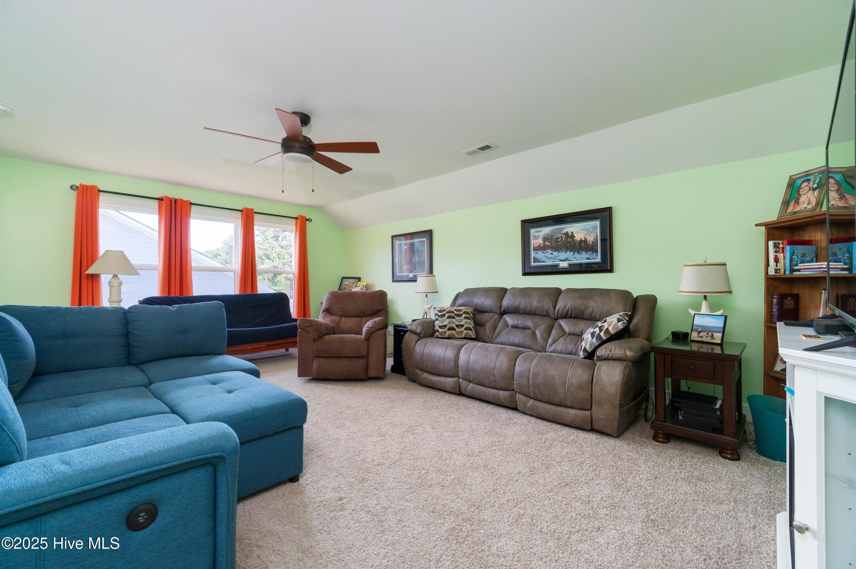 124 S Brightleaf Drive, Minnesott Beach, NC, 28510