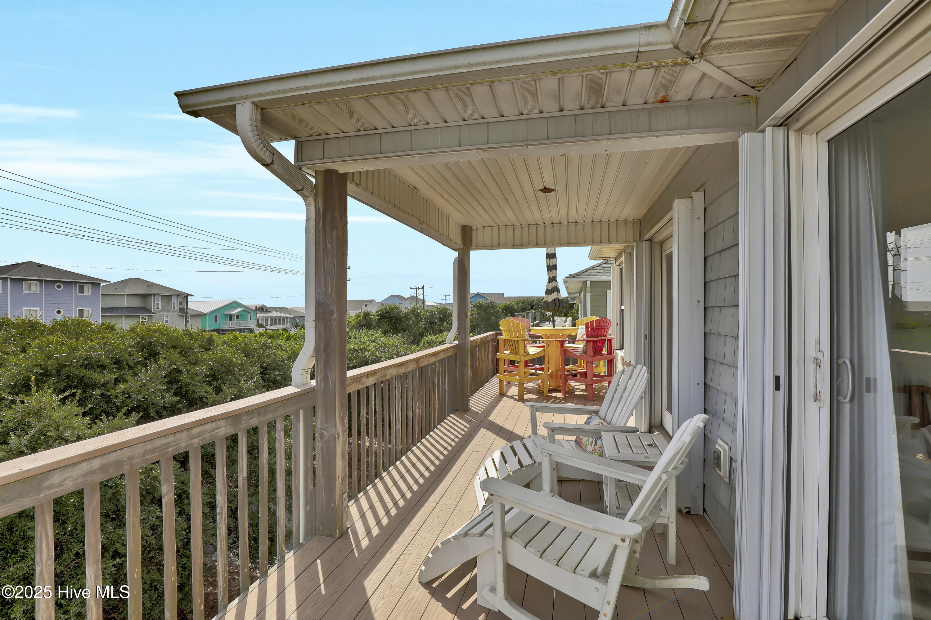 100535648 | Photo 16