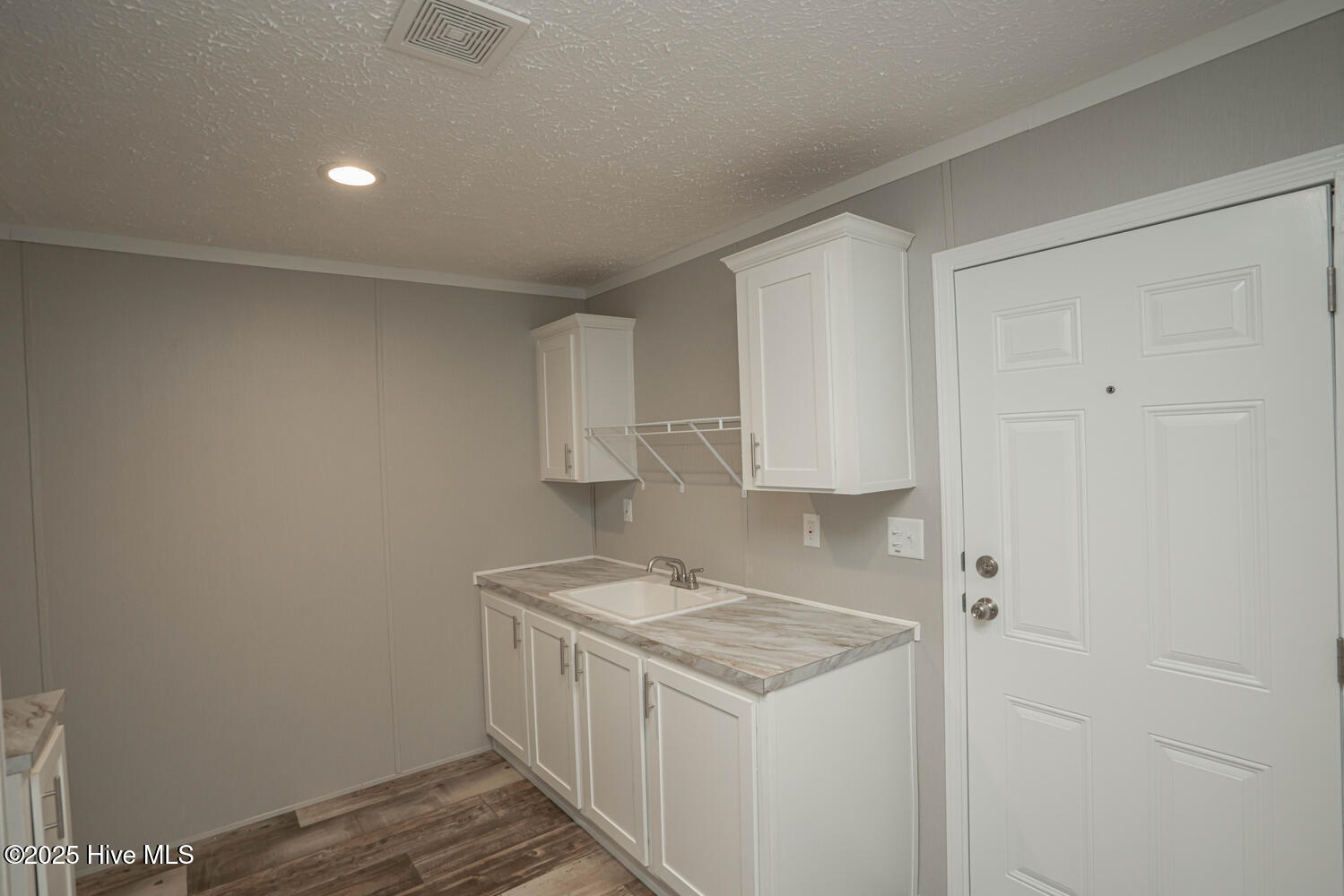 100487552 | Photo 36