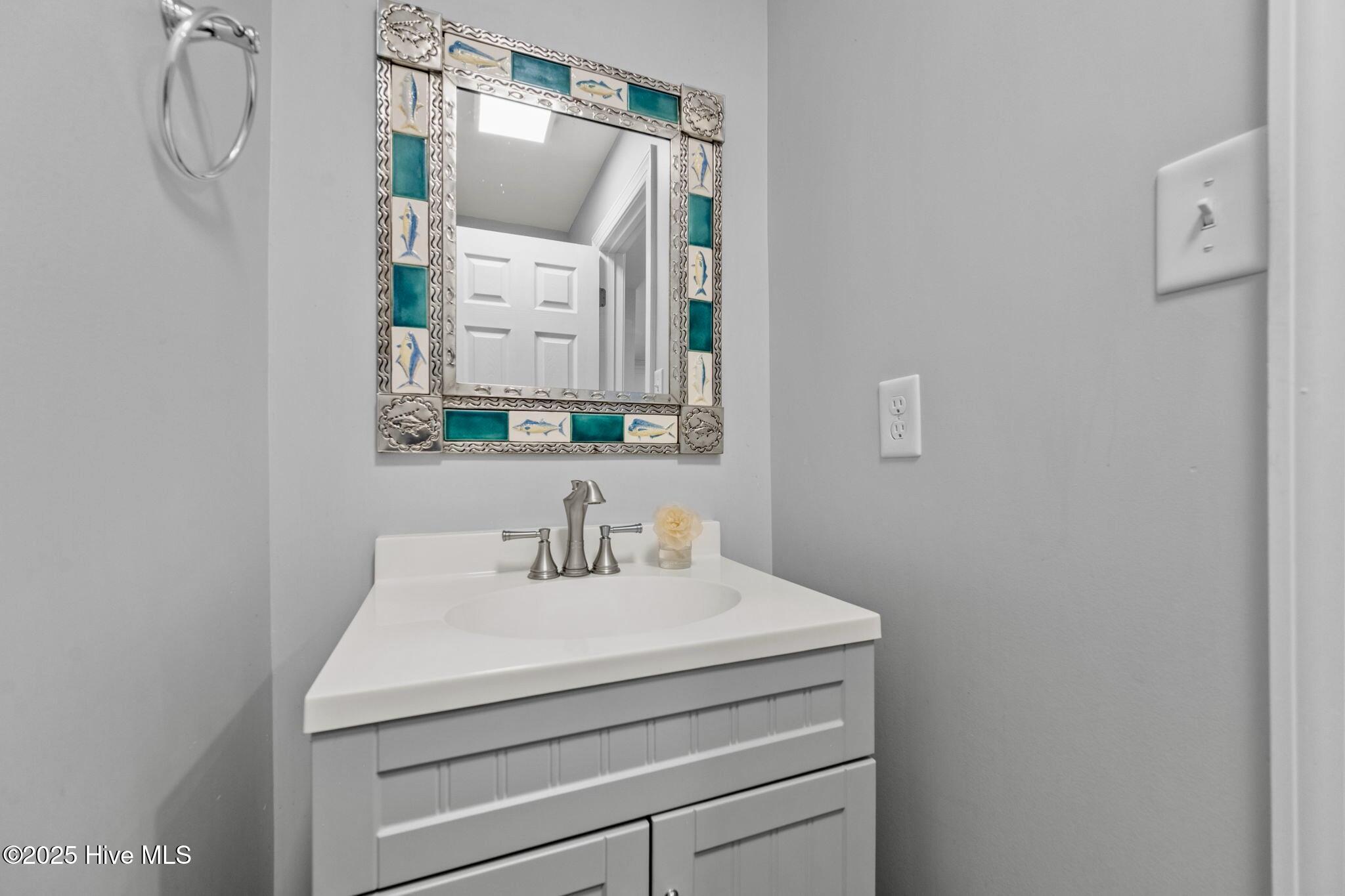 100532839 | Photo 22