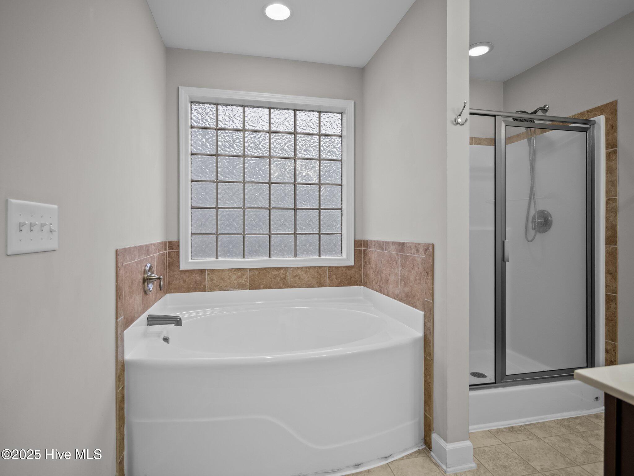 100552788 | Photo 19