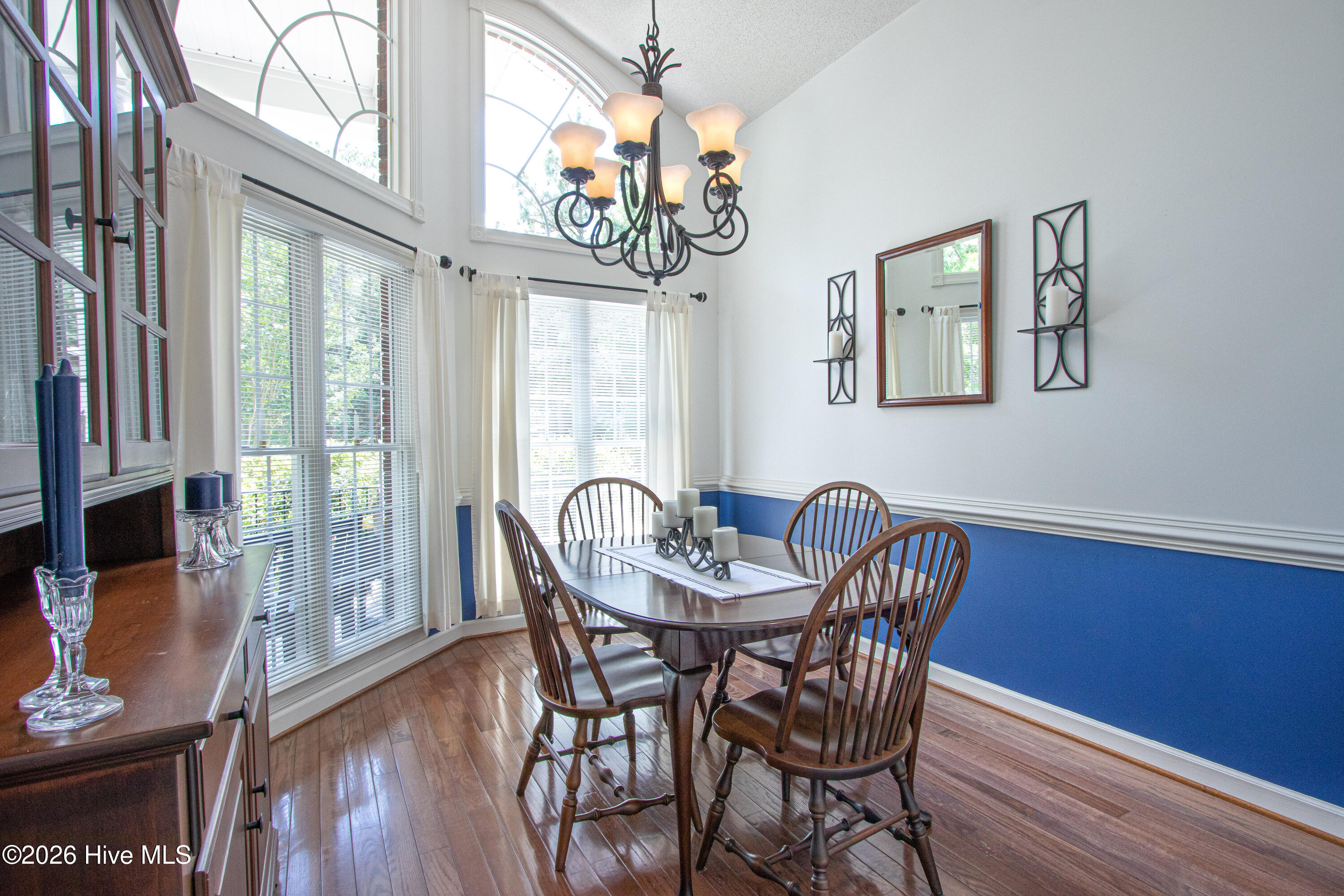 DiningRoom1