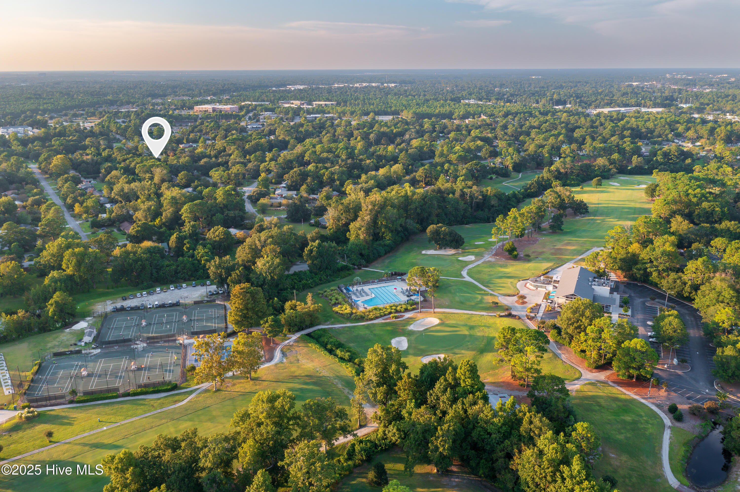 100549318 | Photo 38