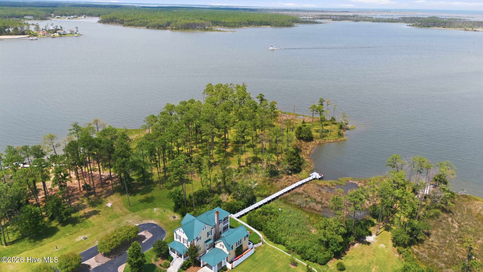 232 21 Oyster Point Road,Oriental