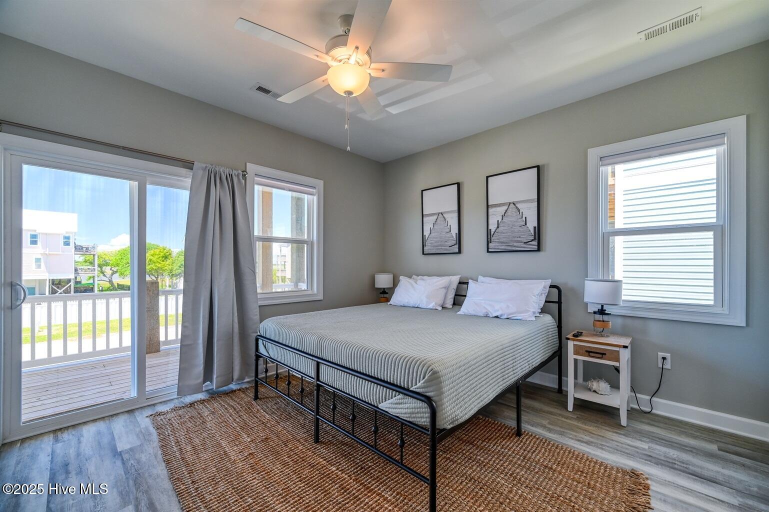 100521867 | Photo 21