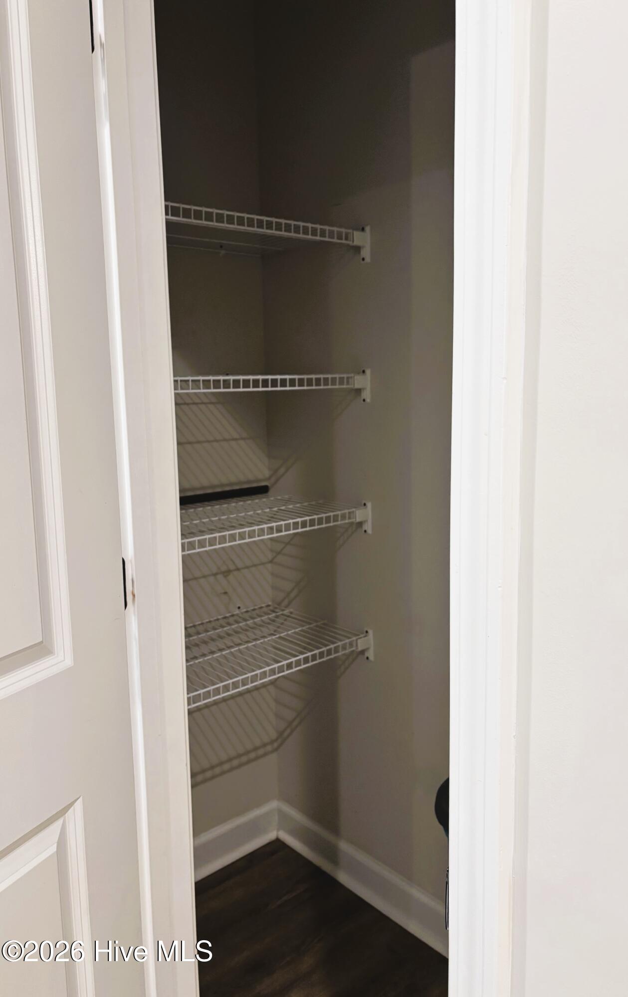 100560134 | Photo 12