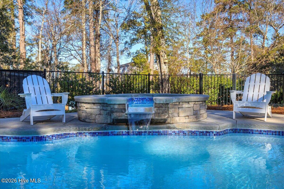 100552702 | Photo 55