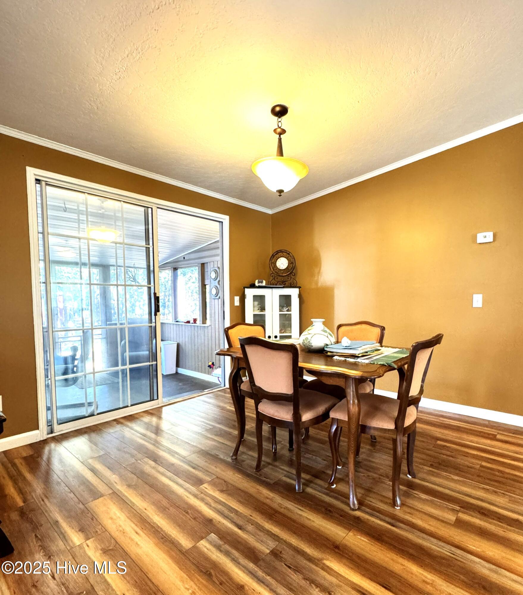 100538236 | Photo 53