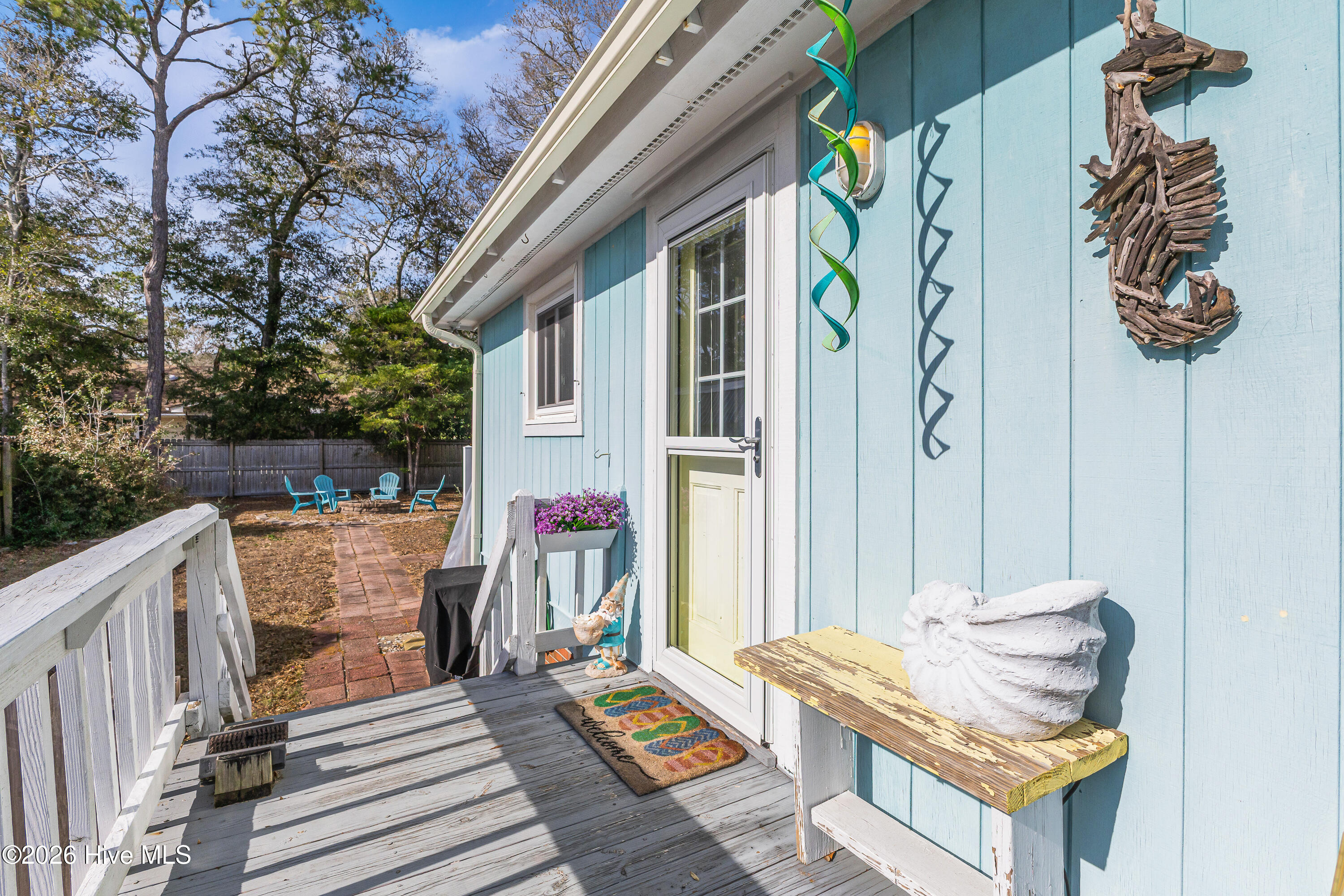 100547384 | Photo 13