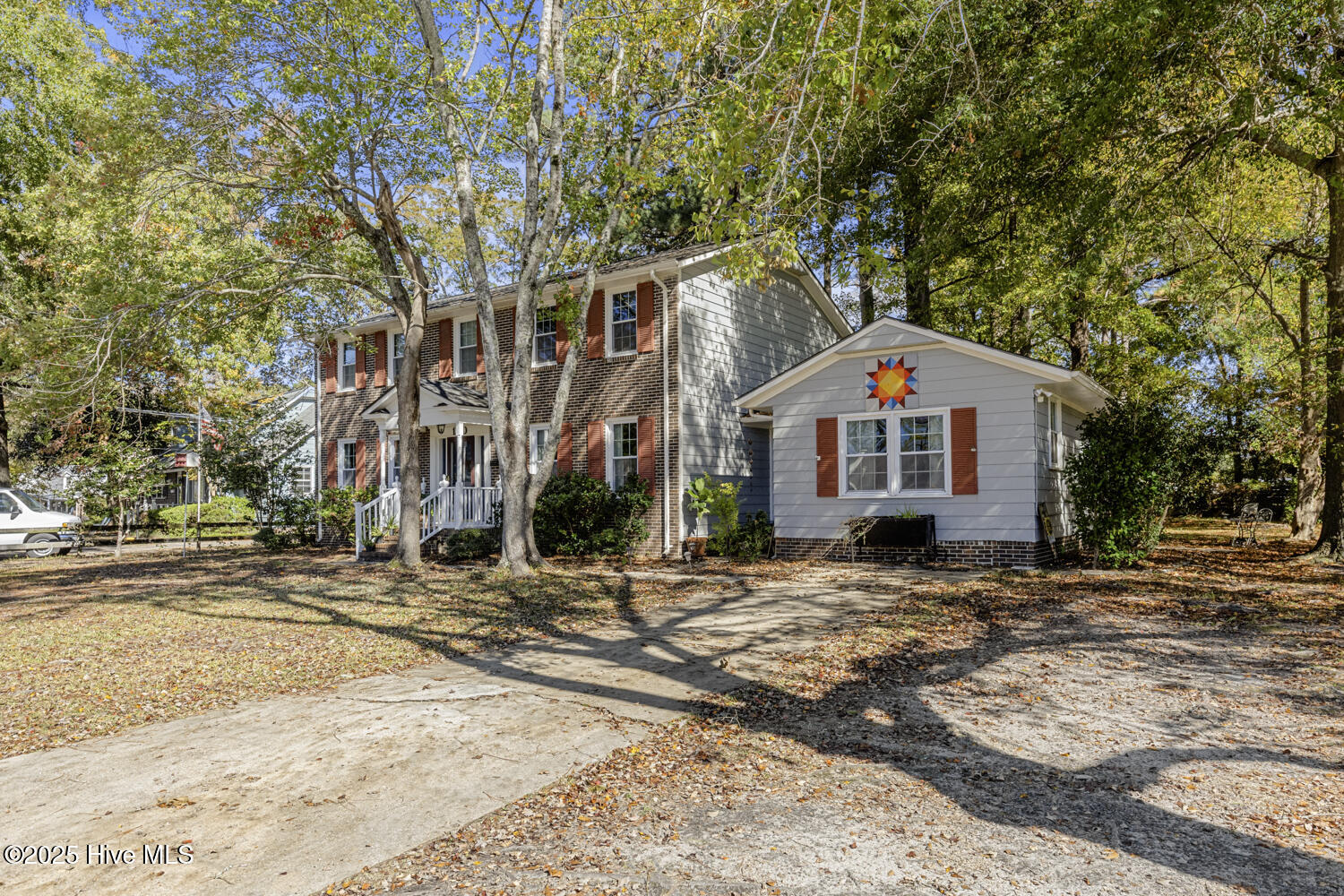 100539145 | Photo 45