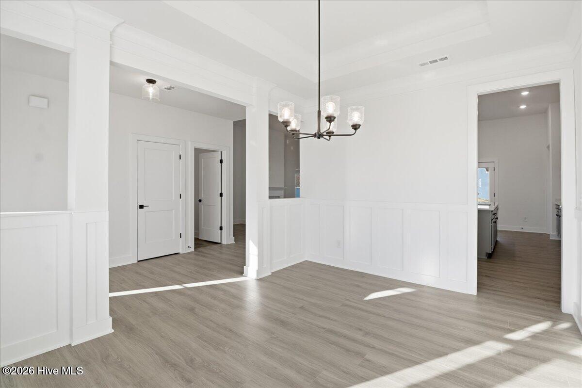 100552379 | Photo 12