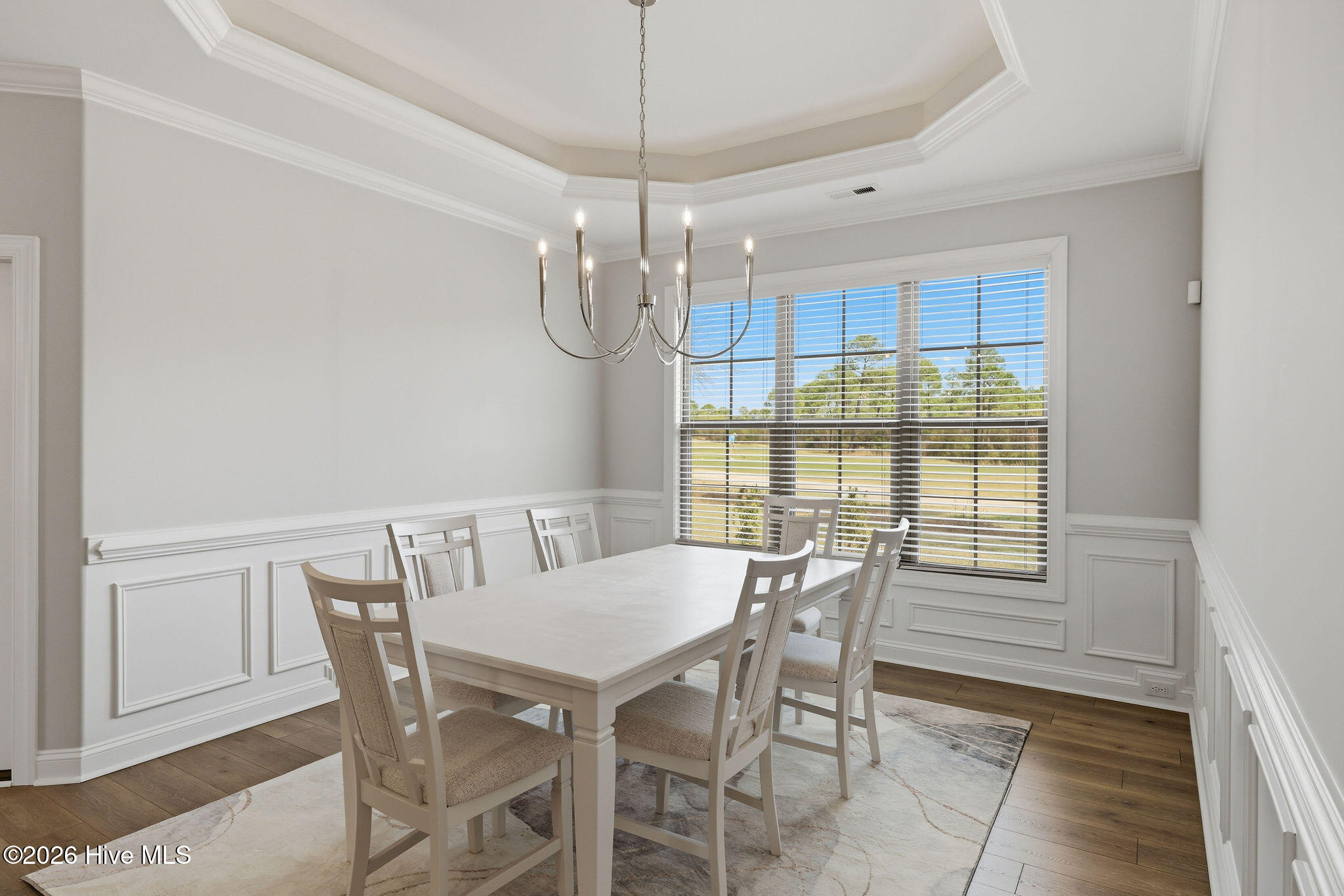 100564849 | Photo 29