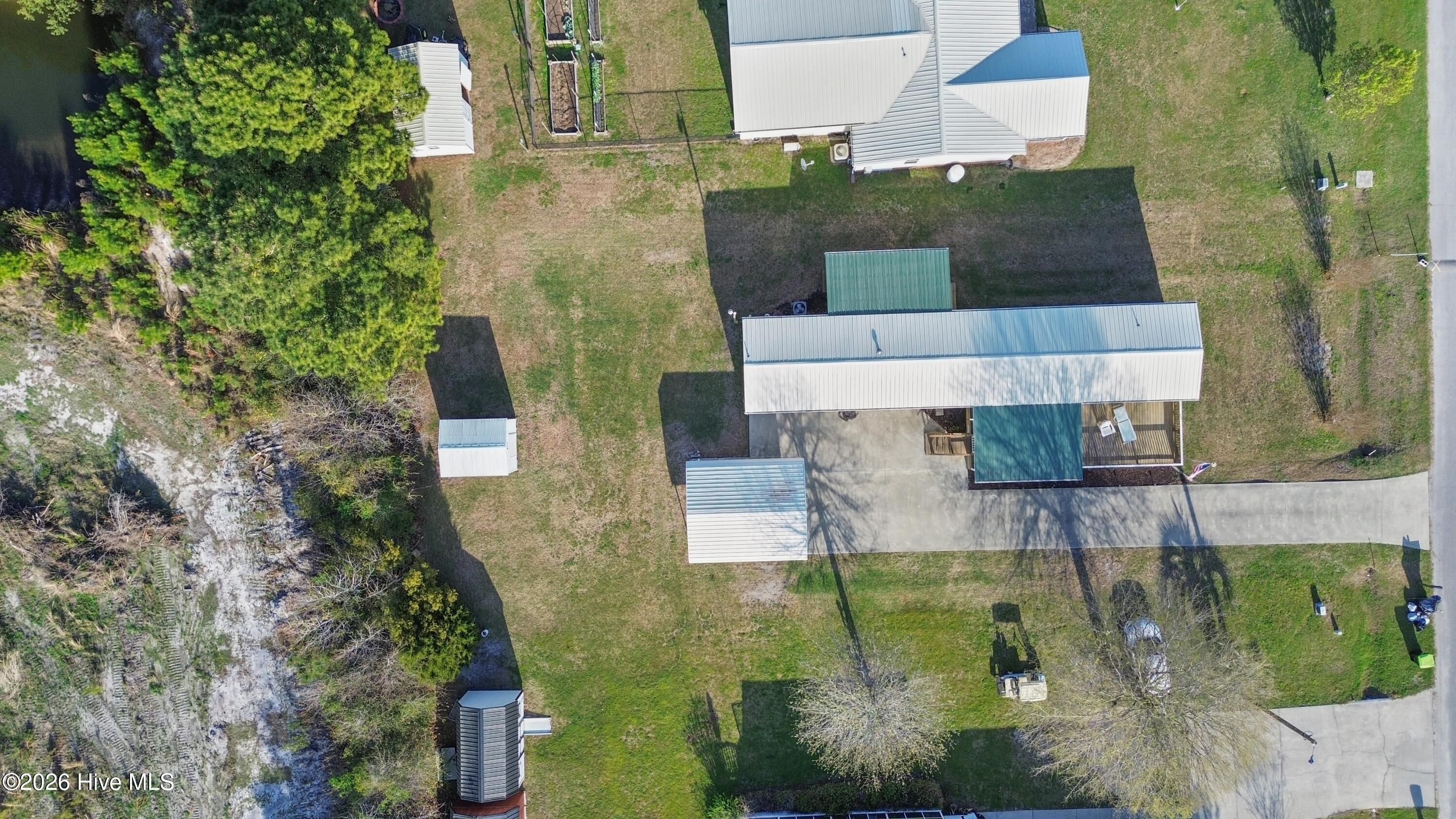 100564695 | Photo 33