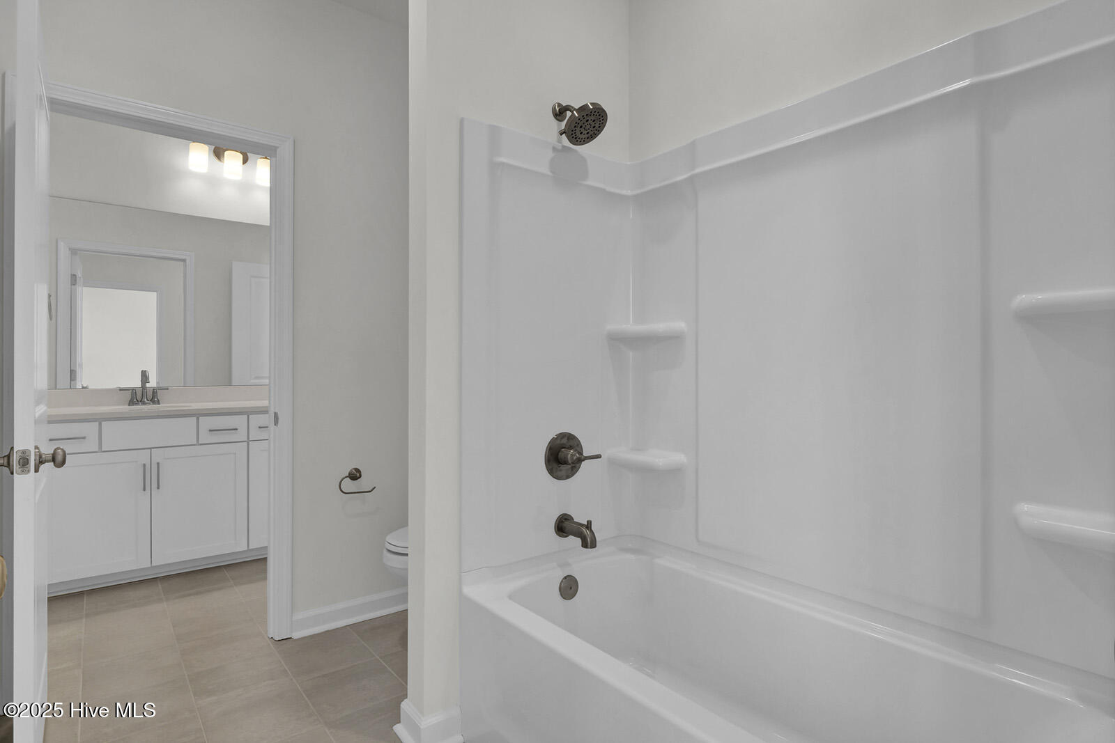 100500877 | Photo 43