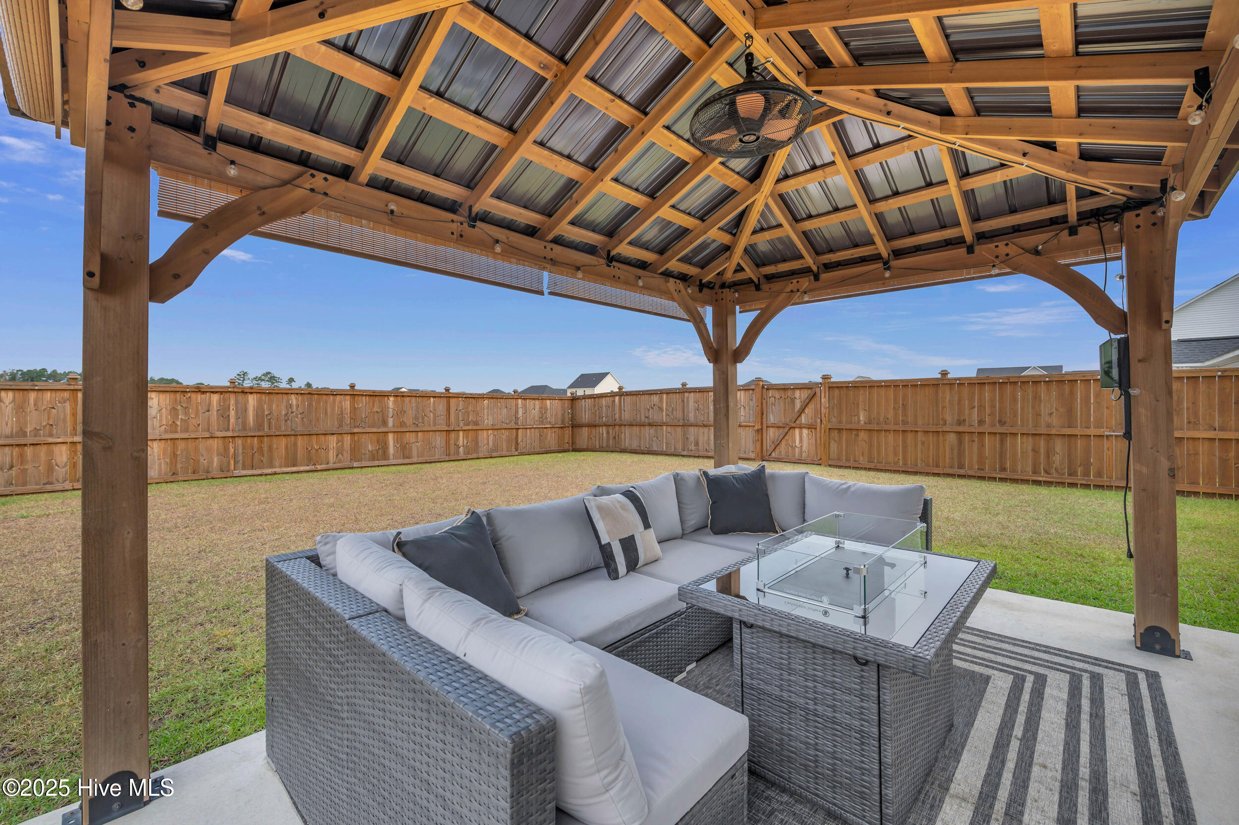 100531101 | Photo 46