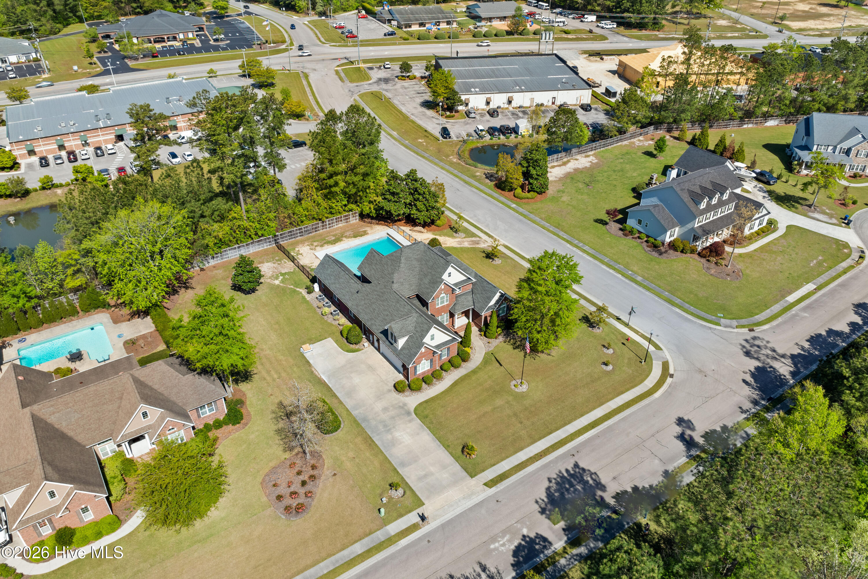 100565289 | Photo 73