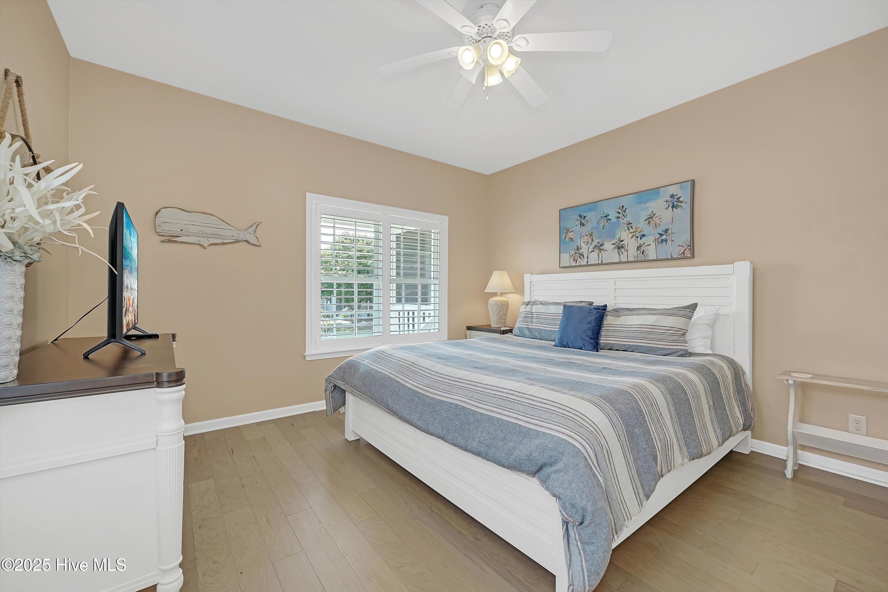 100541336 | Photo 27