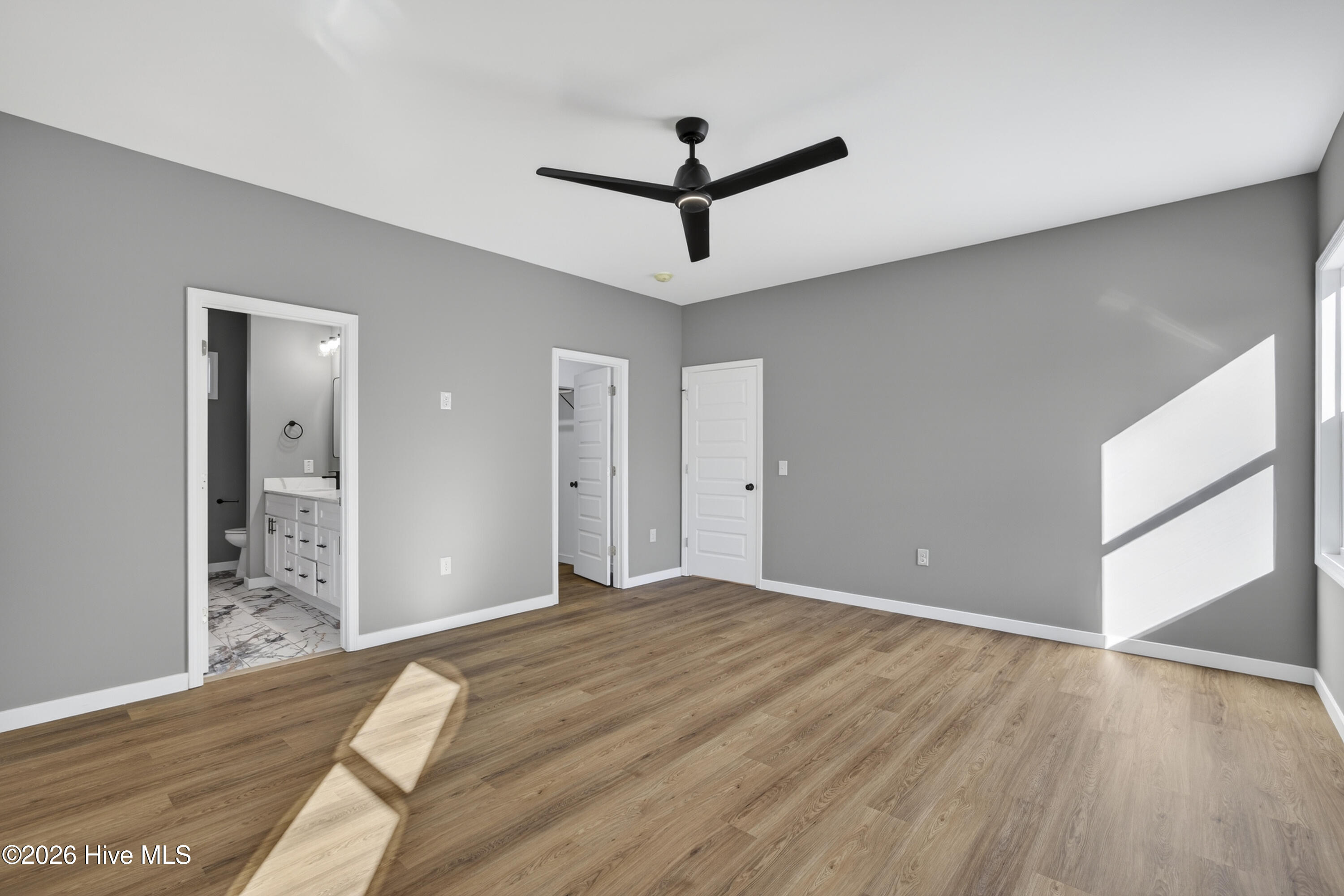 100550006 | Photo 31