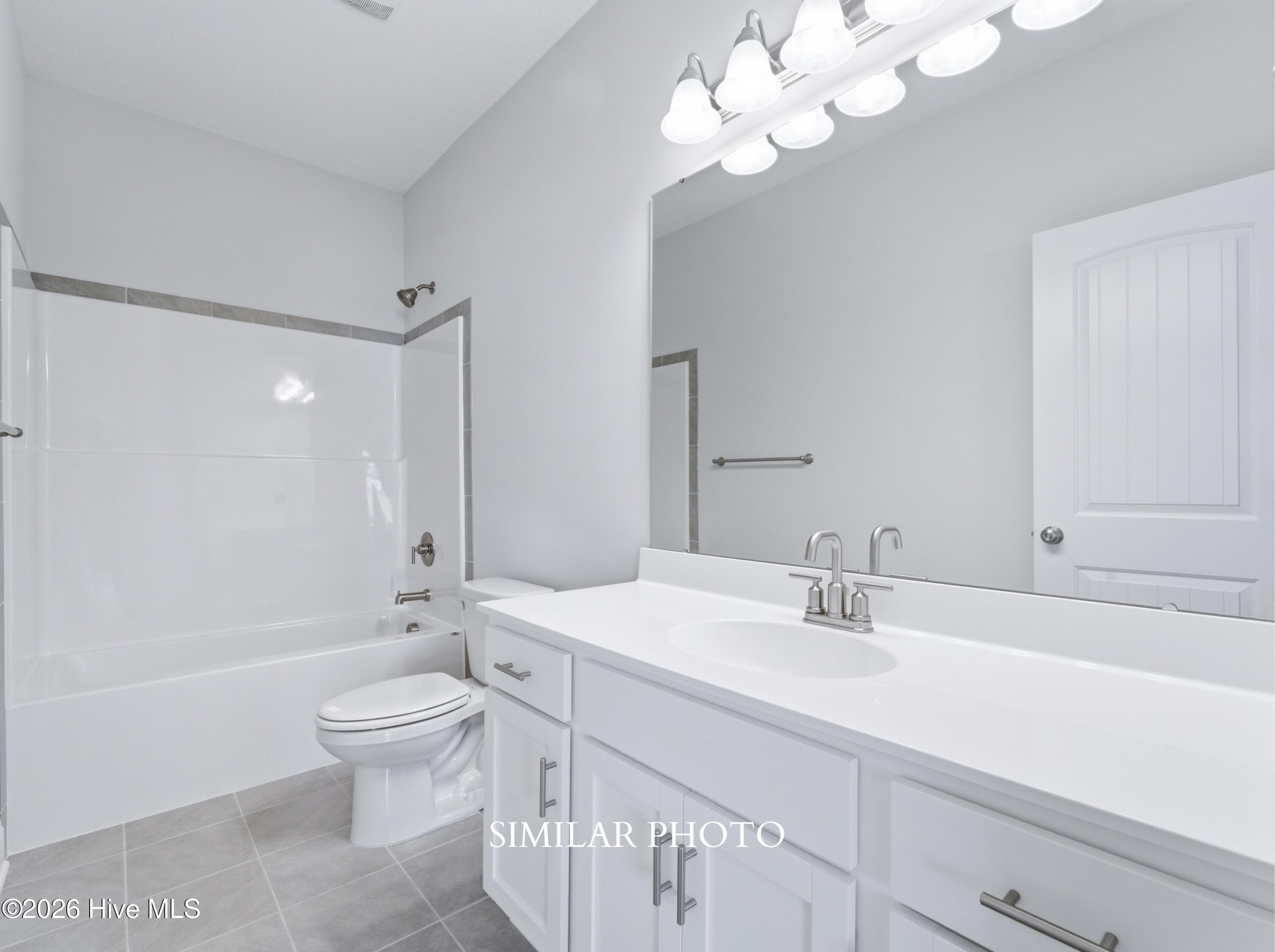 100553958 | Photo 25