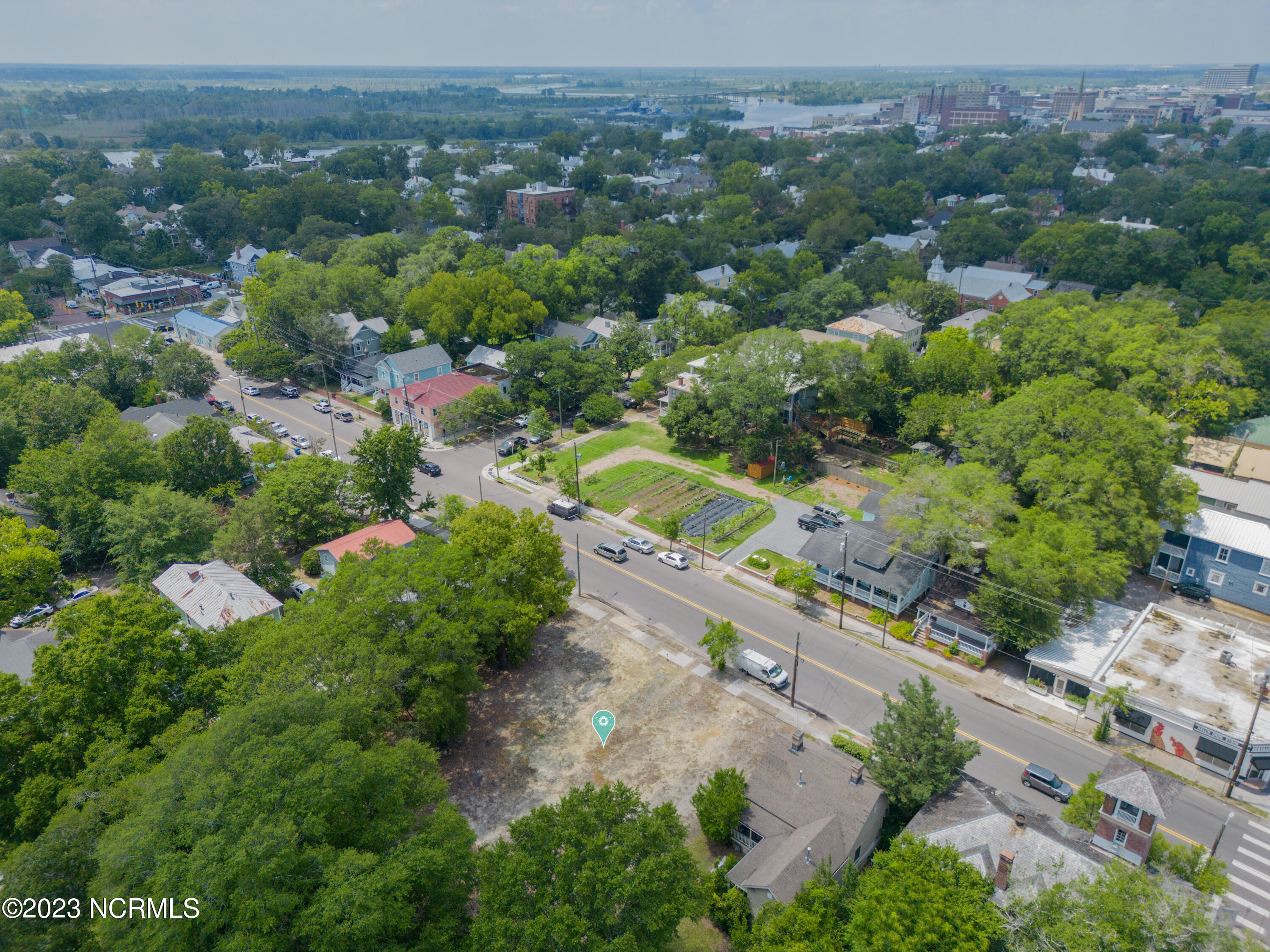 100393433 | Photo 26