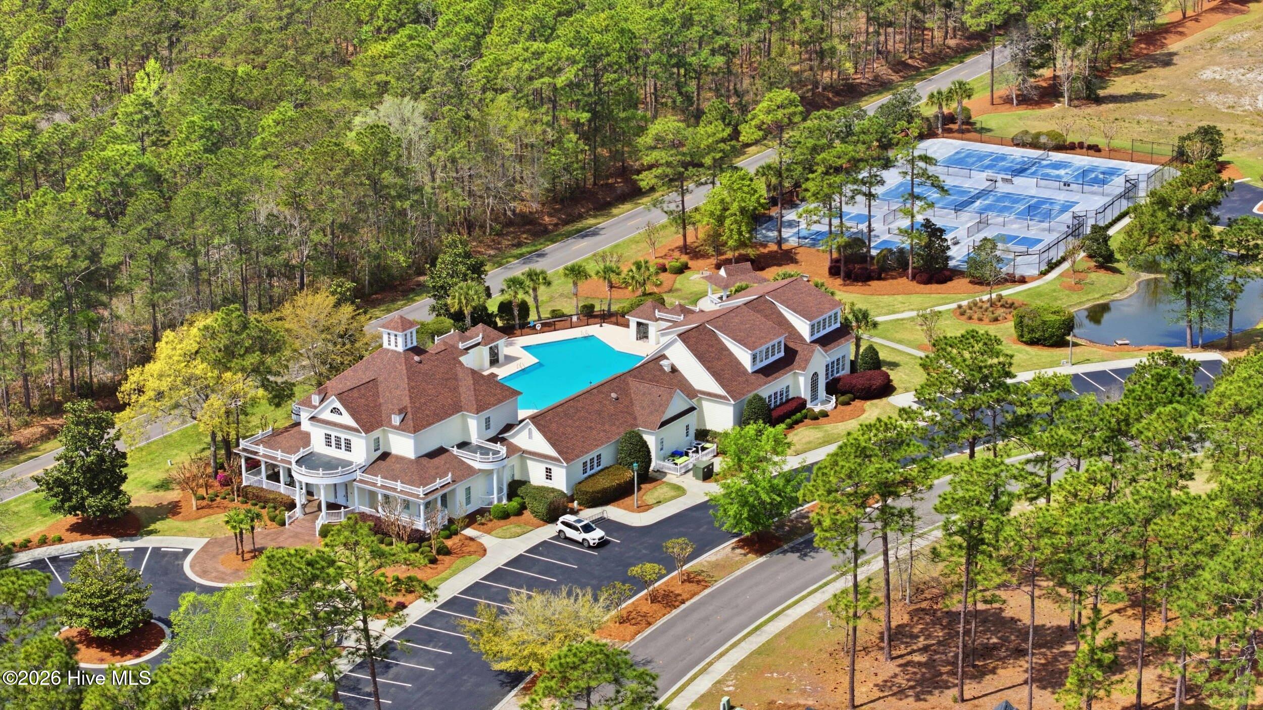 100566380 | Photo 65