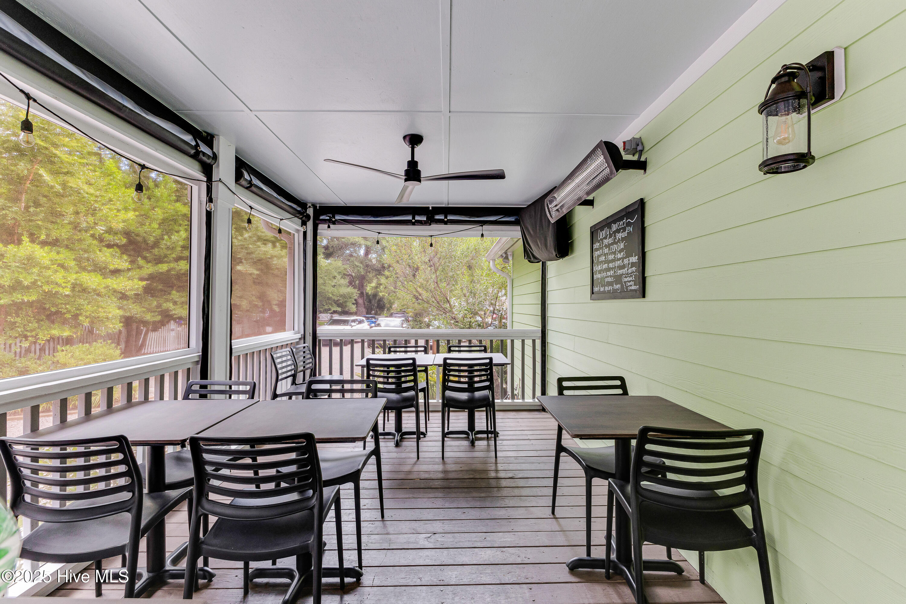 100509420 | Photo 30