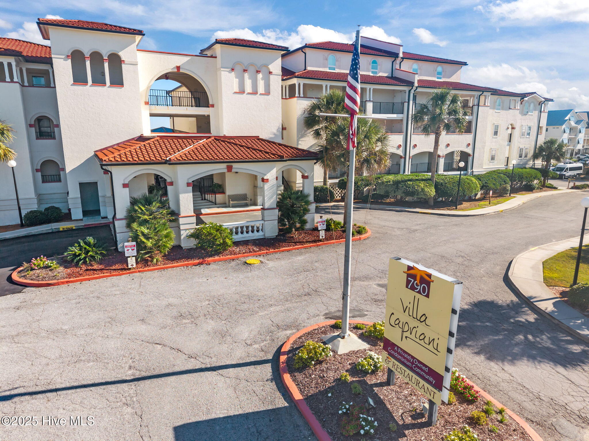 100529648 | Photo 40