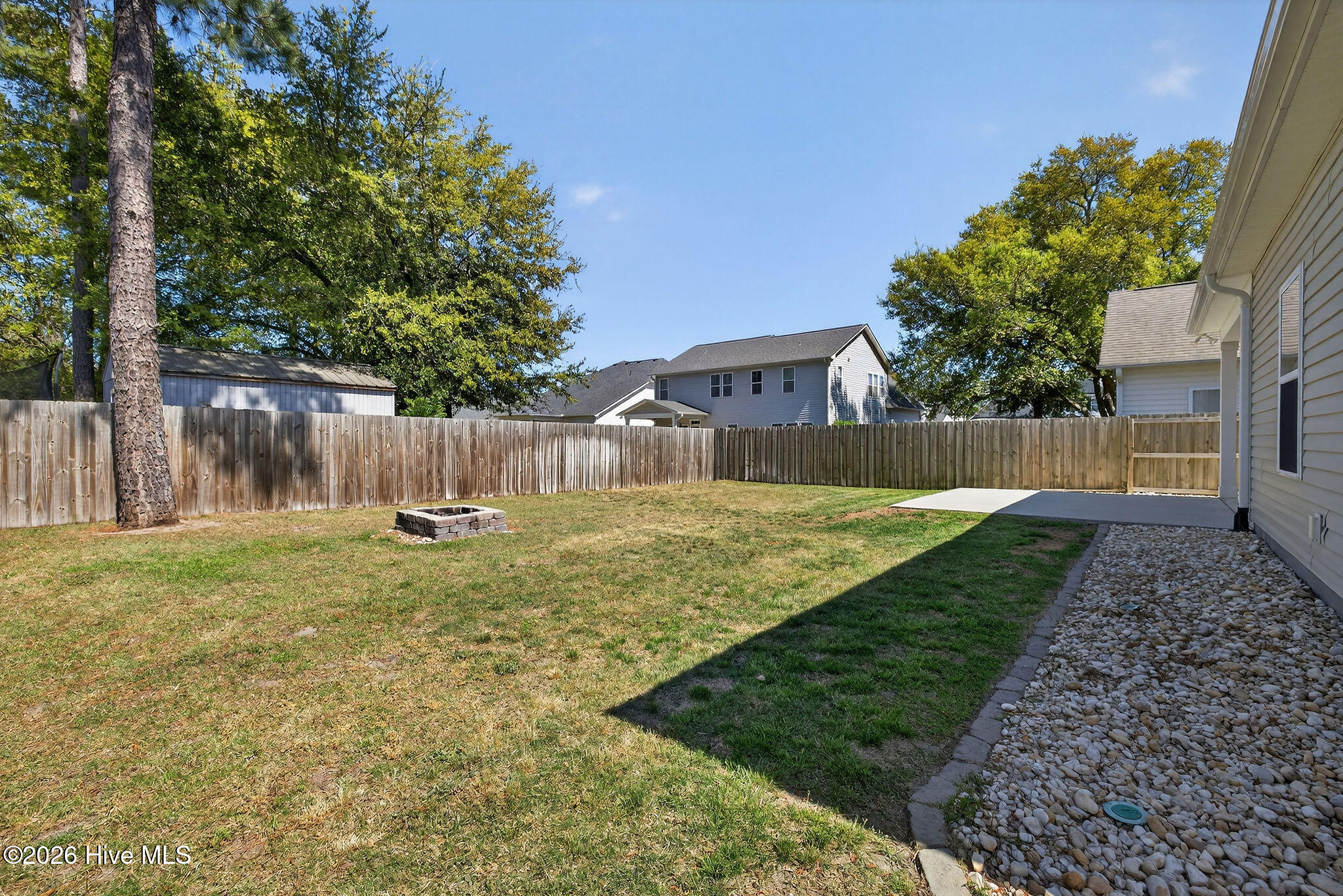 100564802 | Photo 48