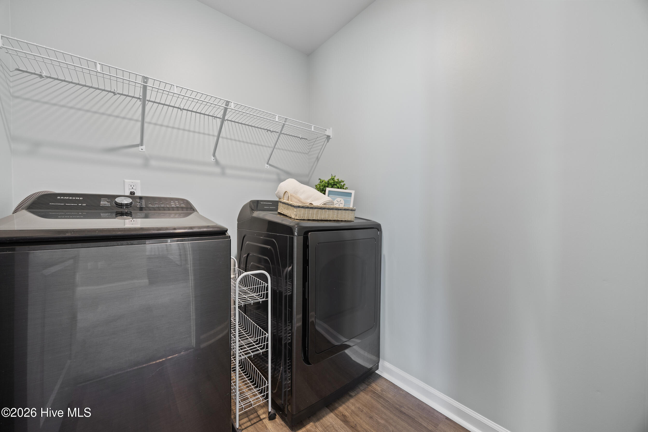 100561836 | Photo 21