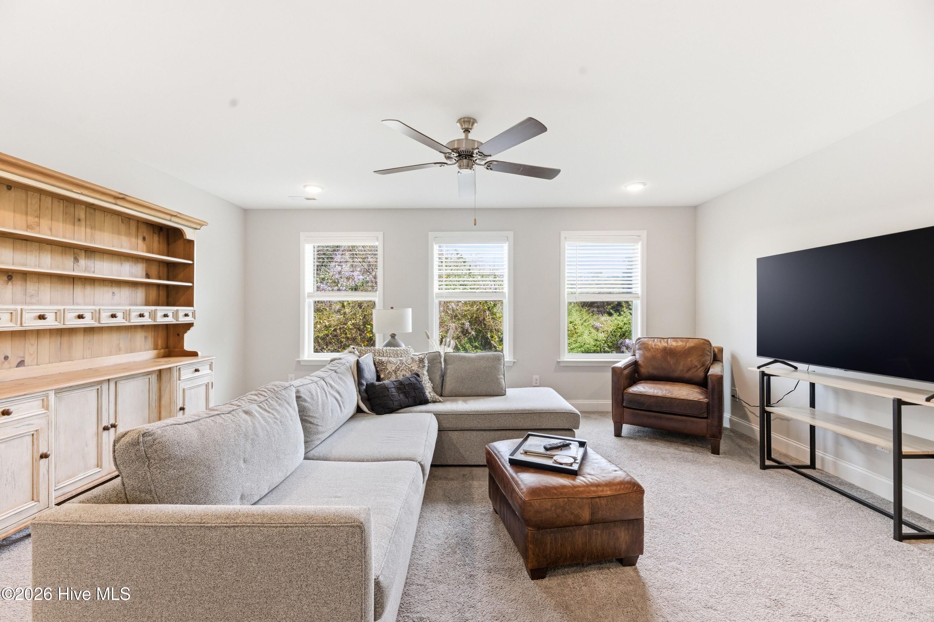 100564137 | Photo 20