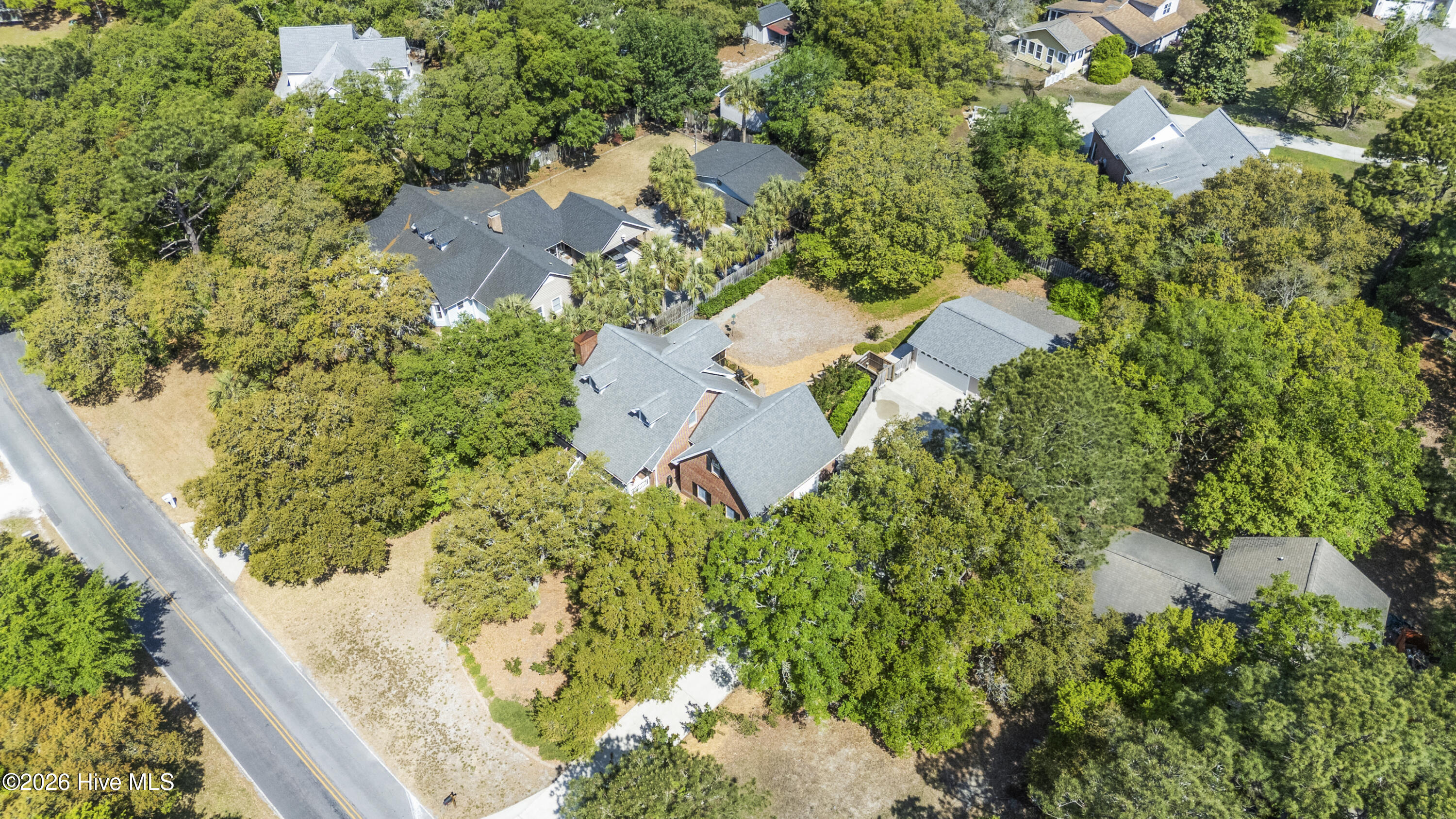 100569579 | Photo 65