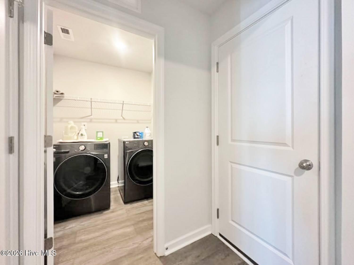 100552647 | Photo 16