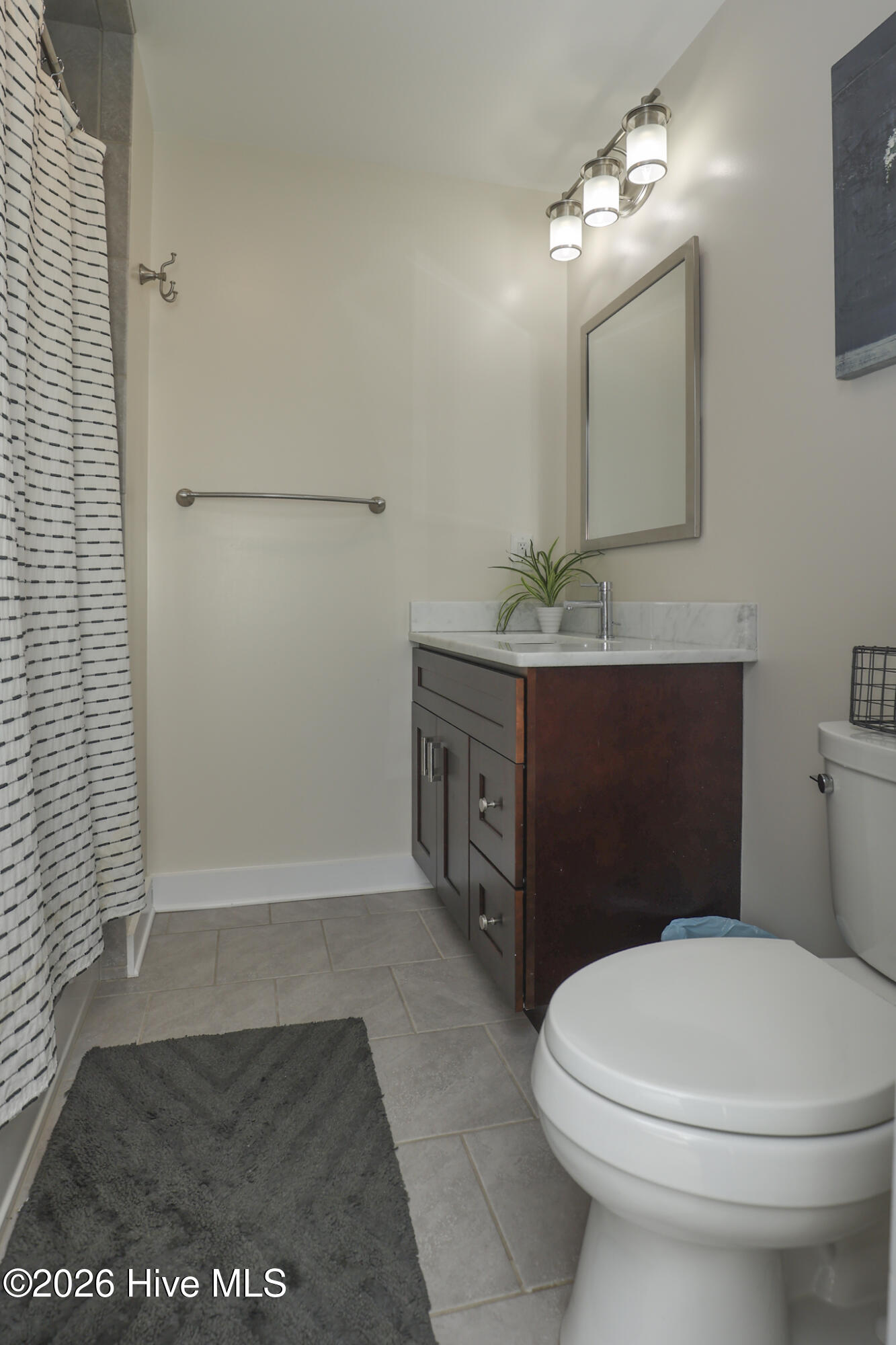 100564297 | Photo 38