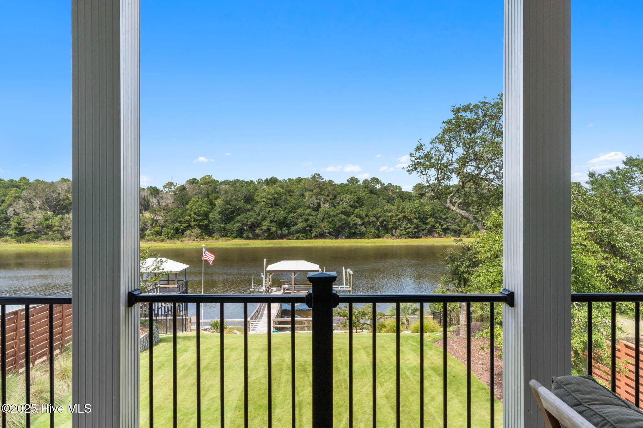 100527753 | Photo 35