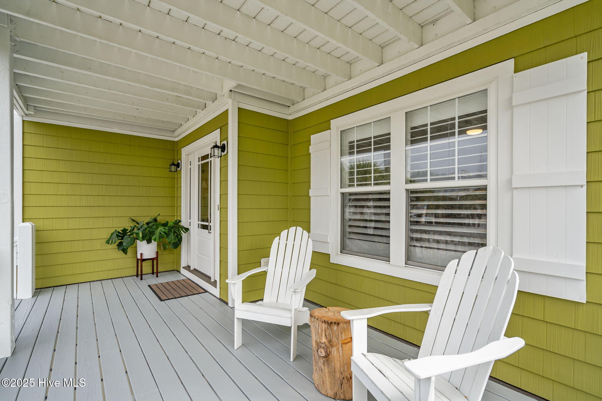 100528762 | Photo 18