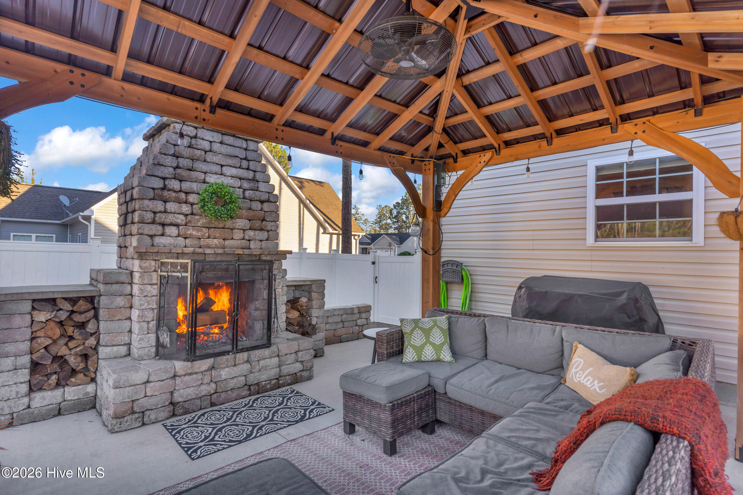 100556499 | Photo 33