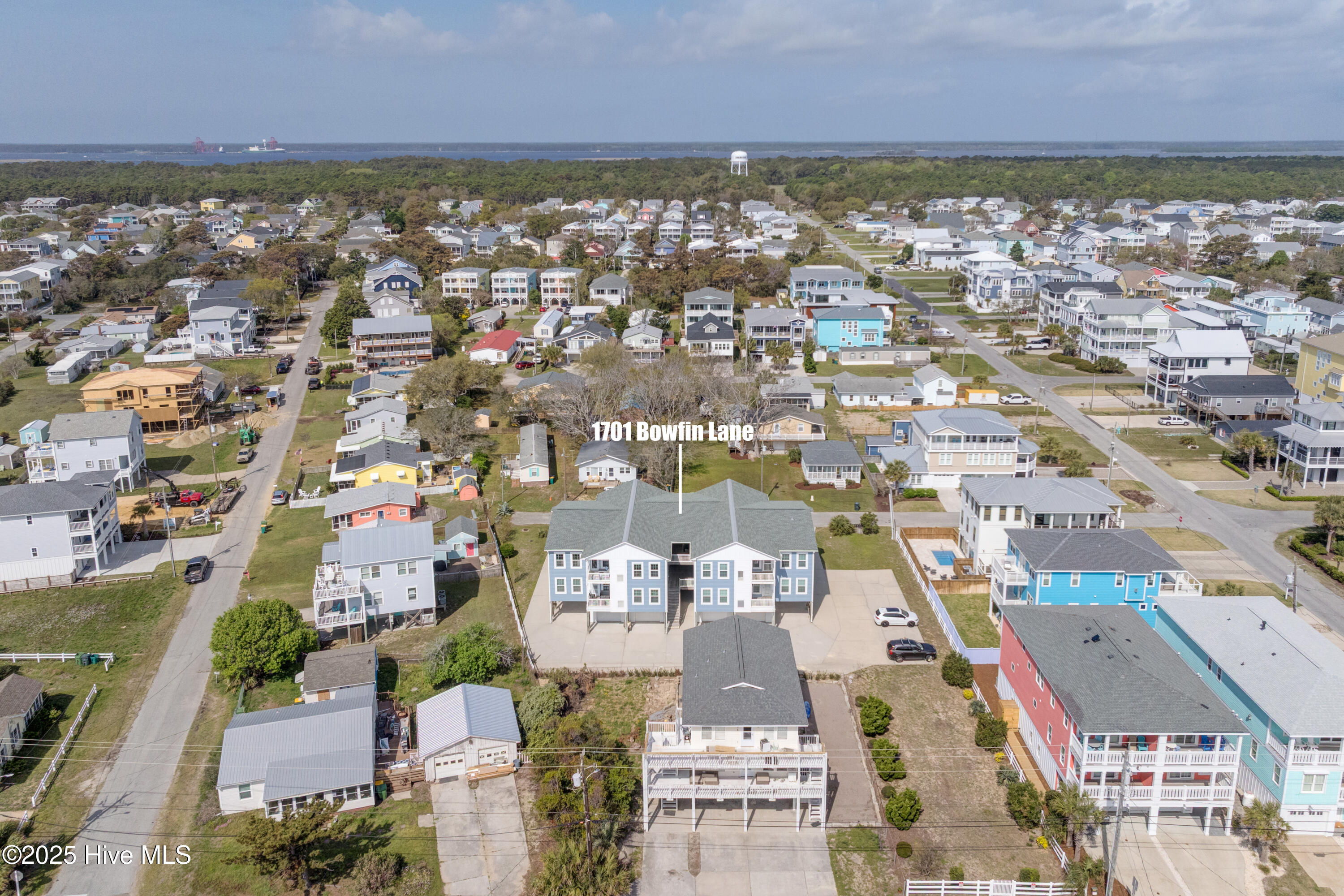 100498855 | Photo 38