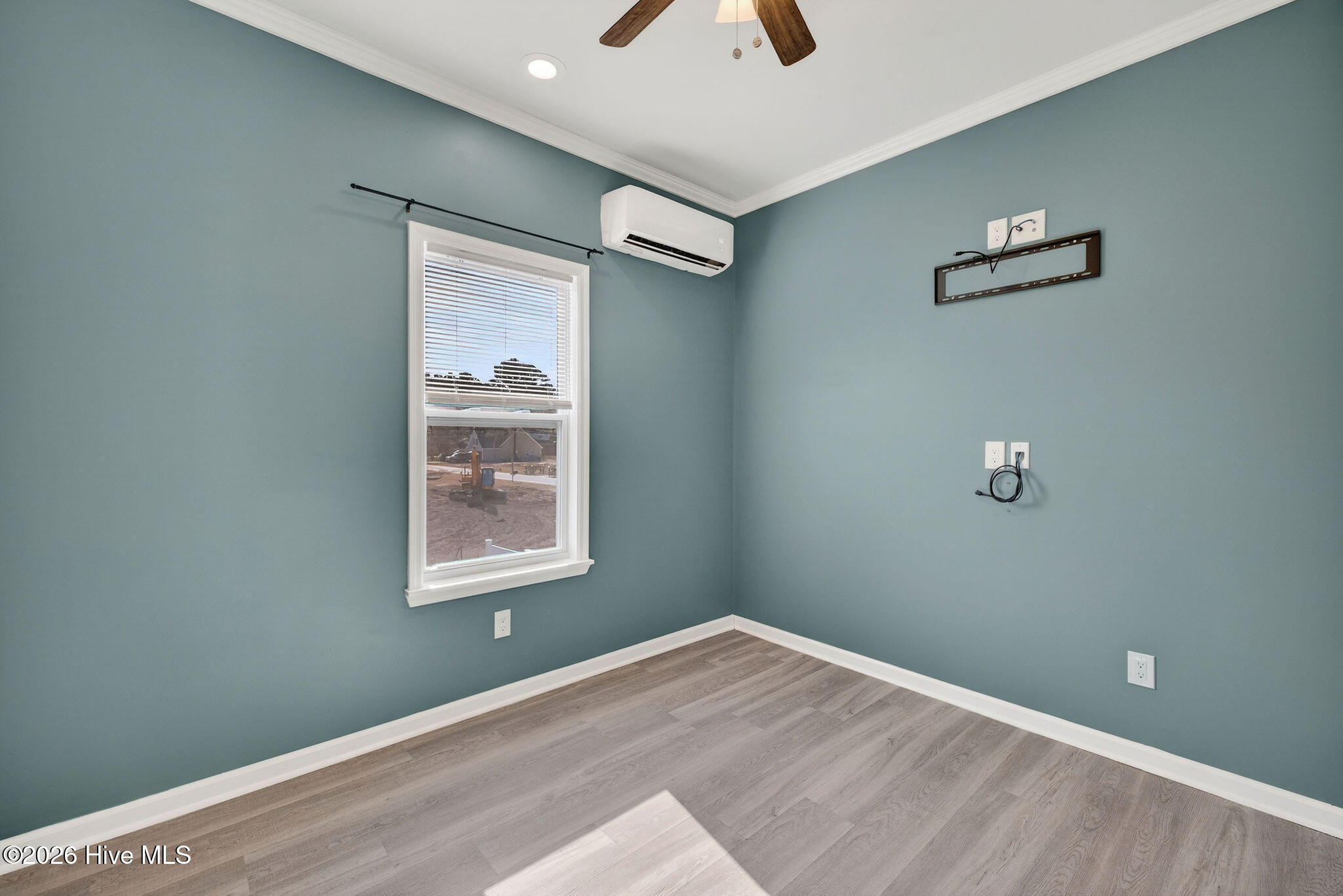 100548993 | Photo 30