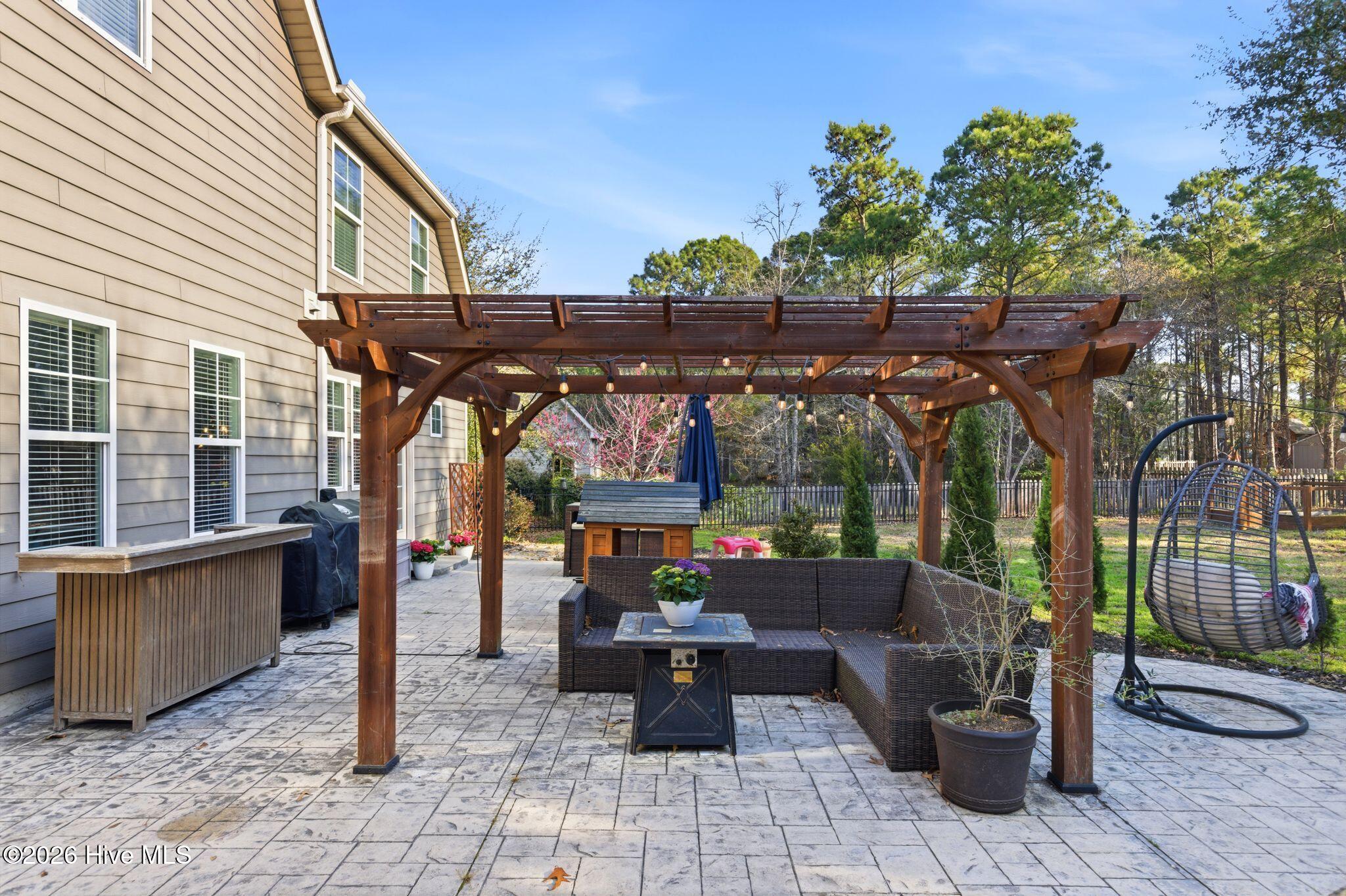 100563379 | Photo 54